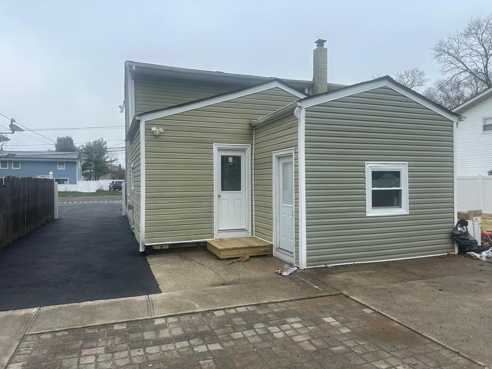 Single Family Prairie  Suffolk County, NY 11703, MLS-844431-10