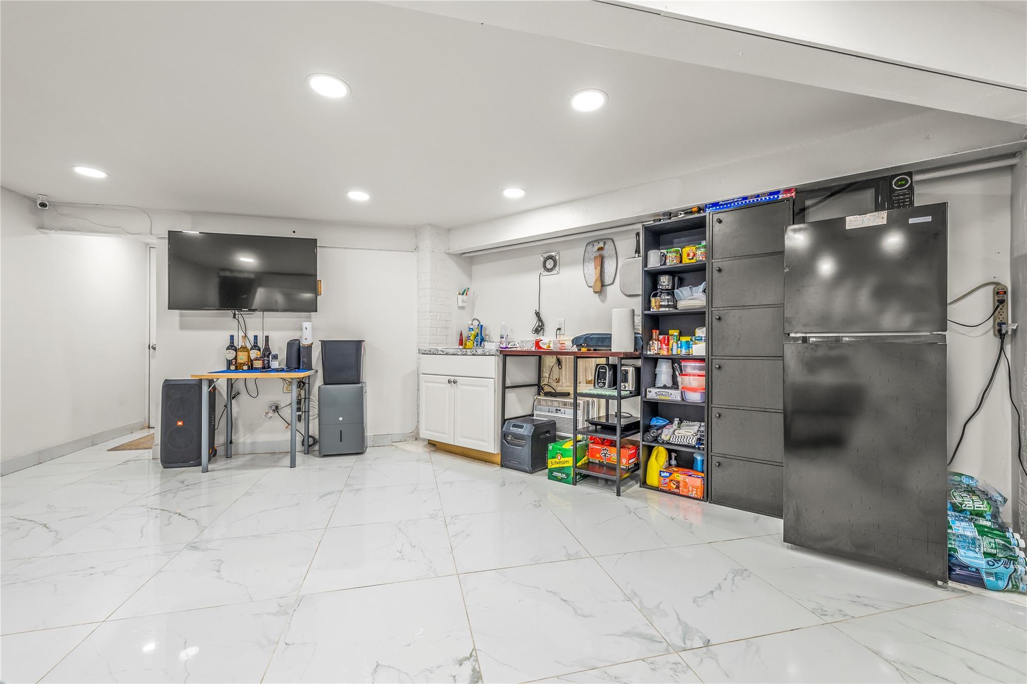 Single Family Cooper  Queens, NY 11385, MLS-844451-21