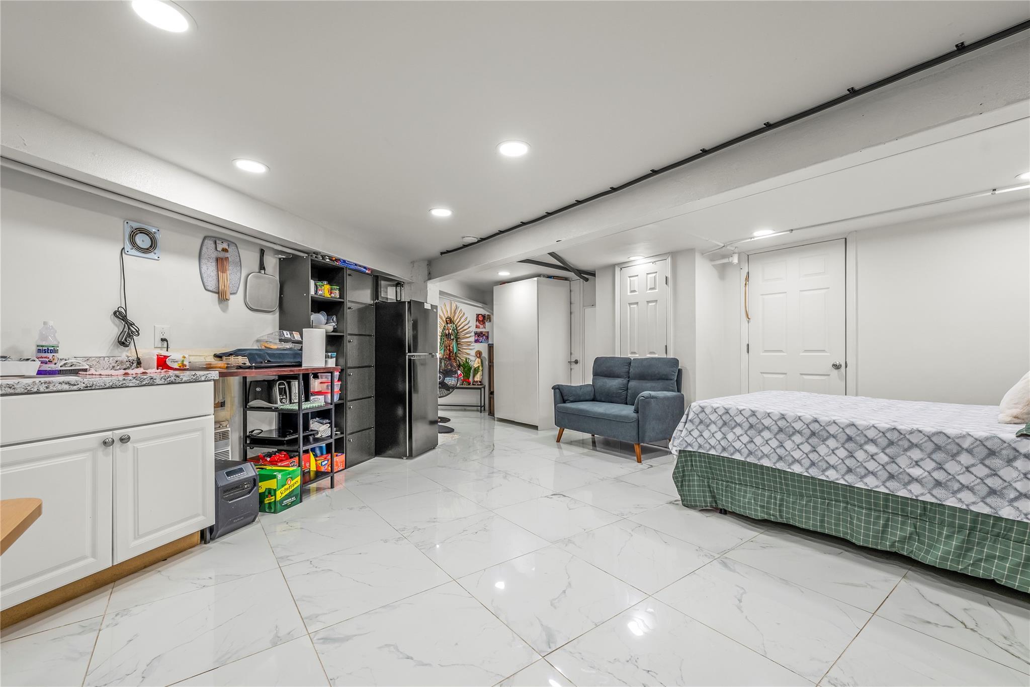Single Family Cooper  Queens, NY 11385, MLS-844451-23