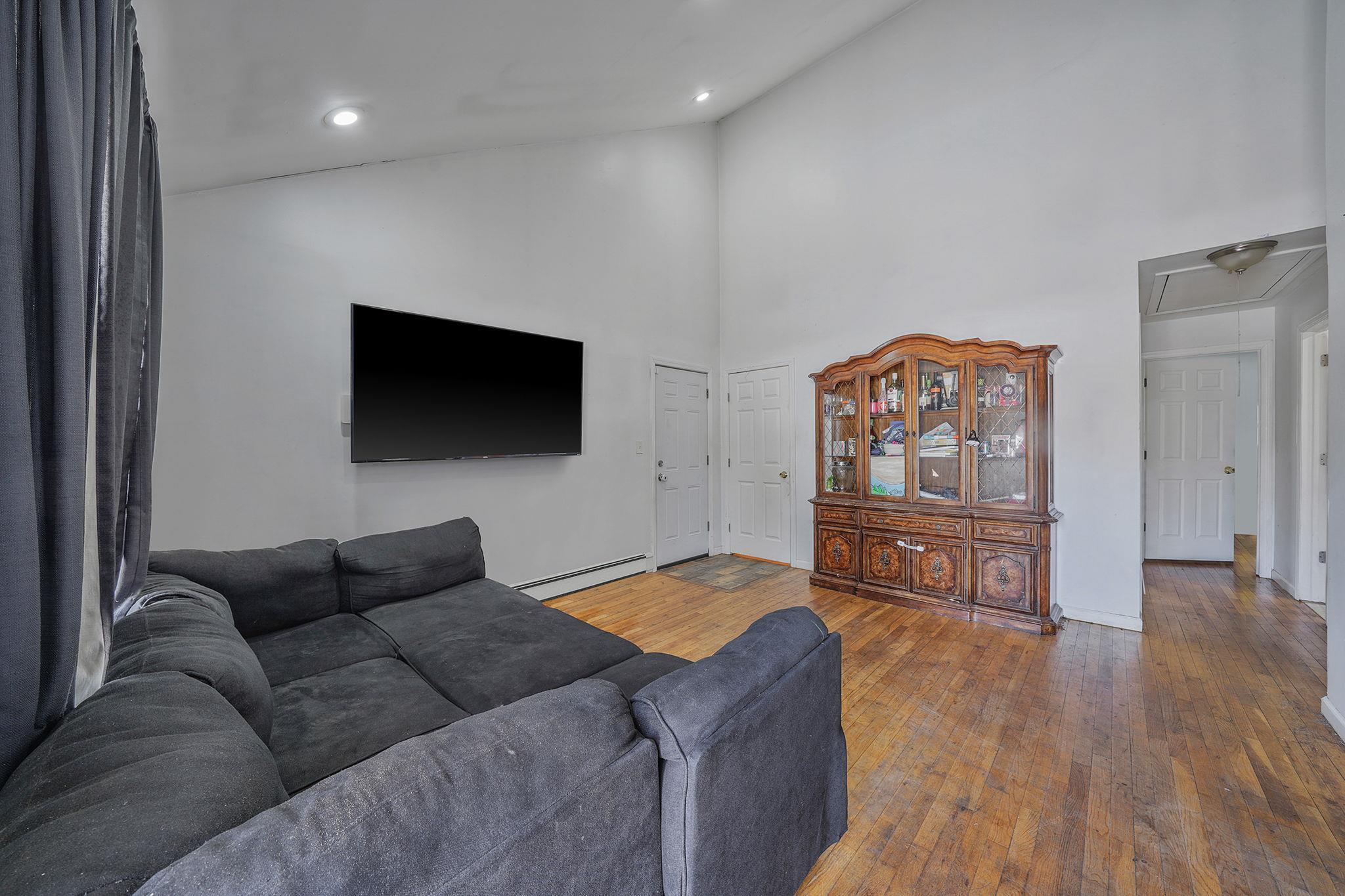 Single Family Mastic  Suffolk County, NY 11950, MLS-844464-4
