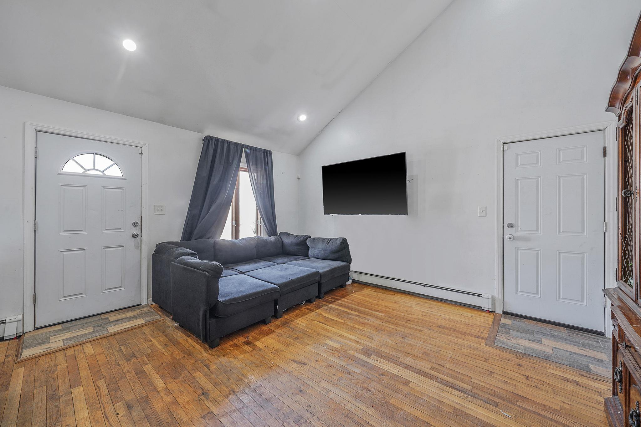 Single Family Mastic  Suffolk County, NY 11950, MLS-844464-5