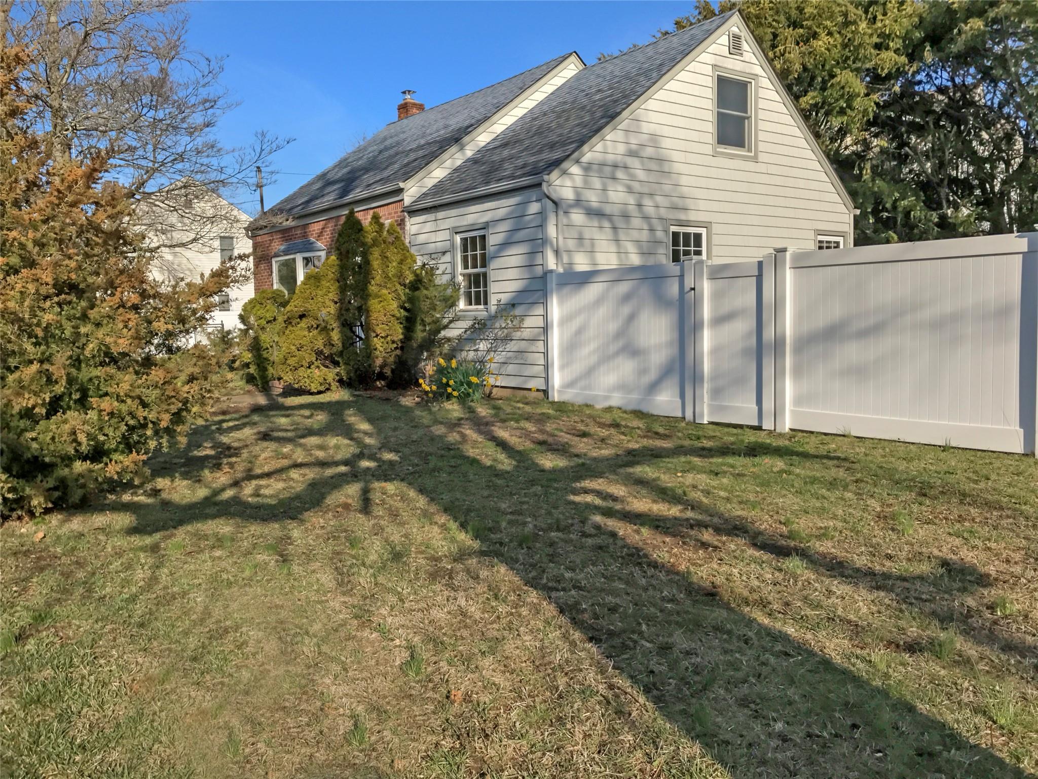 Single Family Bonaparte  Nassau County, NY 11510, MLS-844480-22