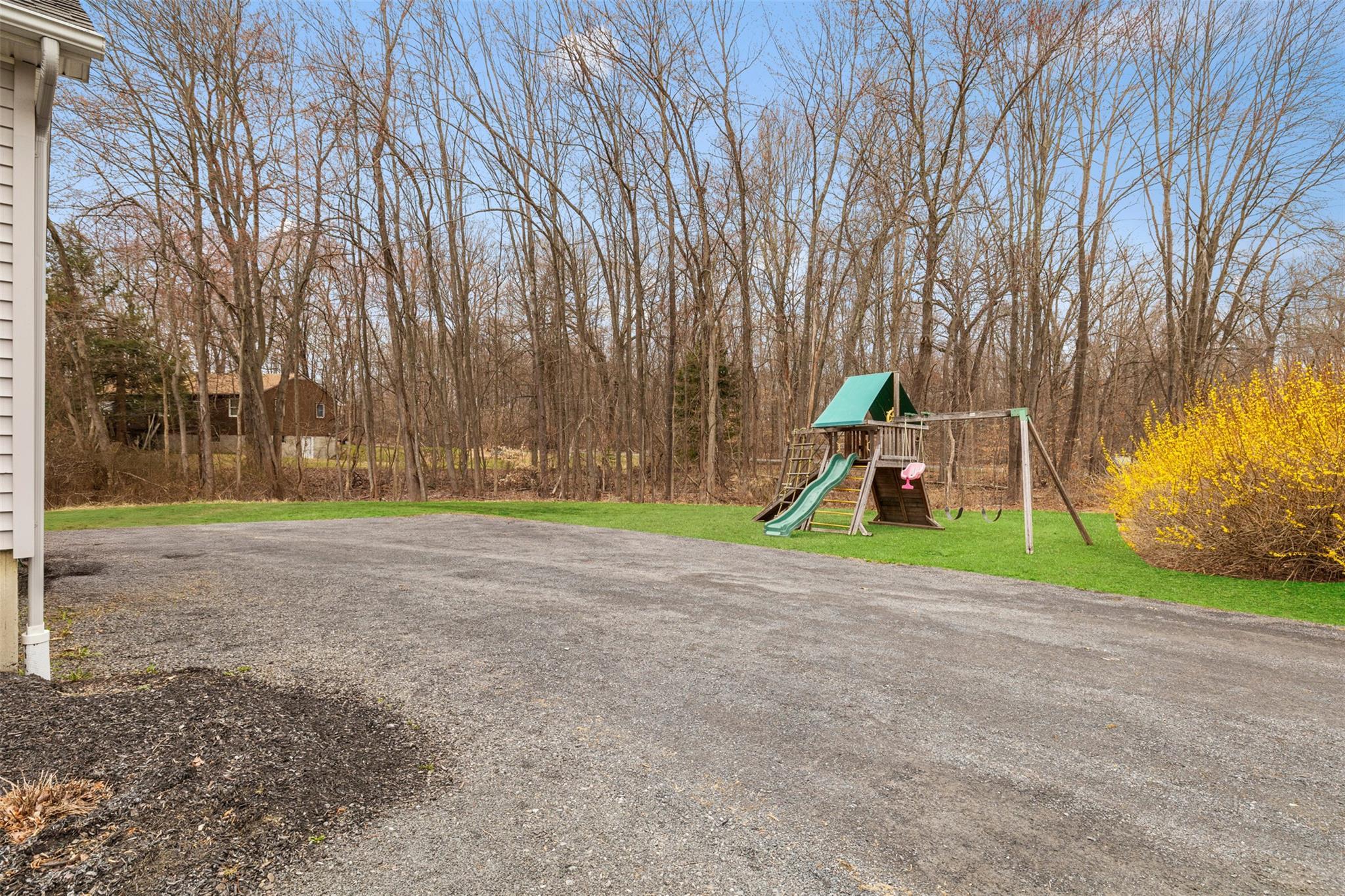 Single Family Carolyn  Ulster County, NY 12561, MLS-844487-19