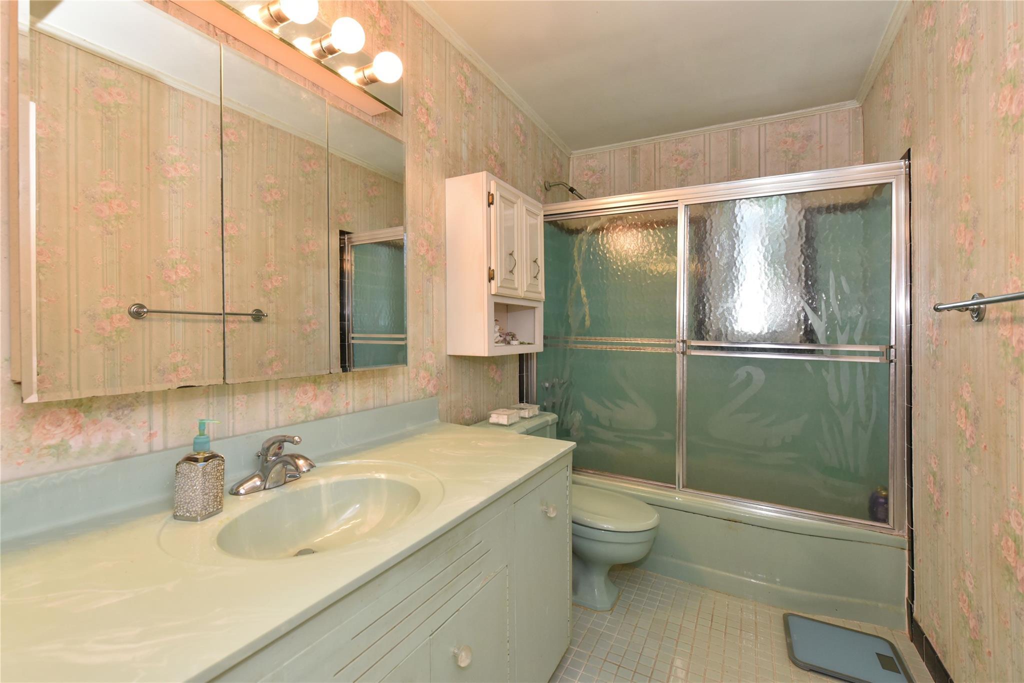 Single Family 217th  Queens, NY 11364, MLS-844498-20