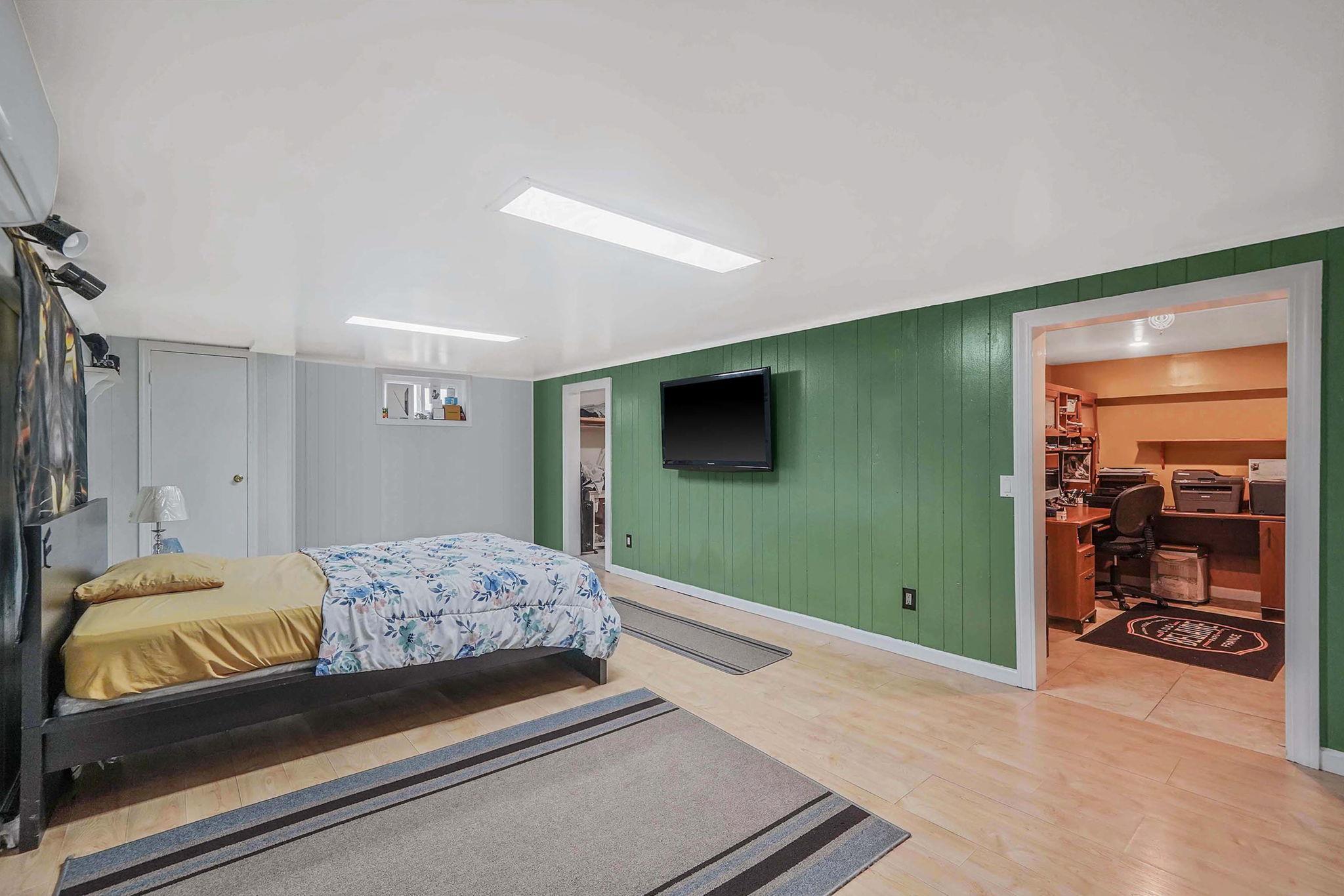 Single Family Dix Hills  Suffolk County, NY 11040, MLS-844500-20