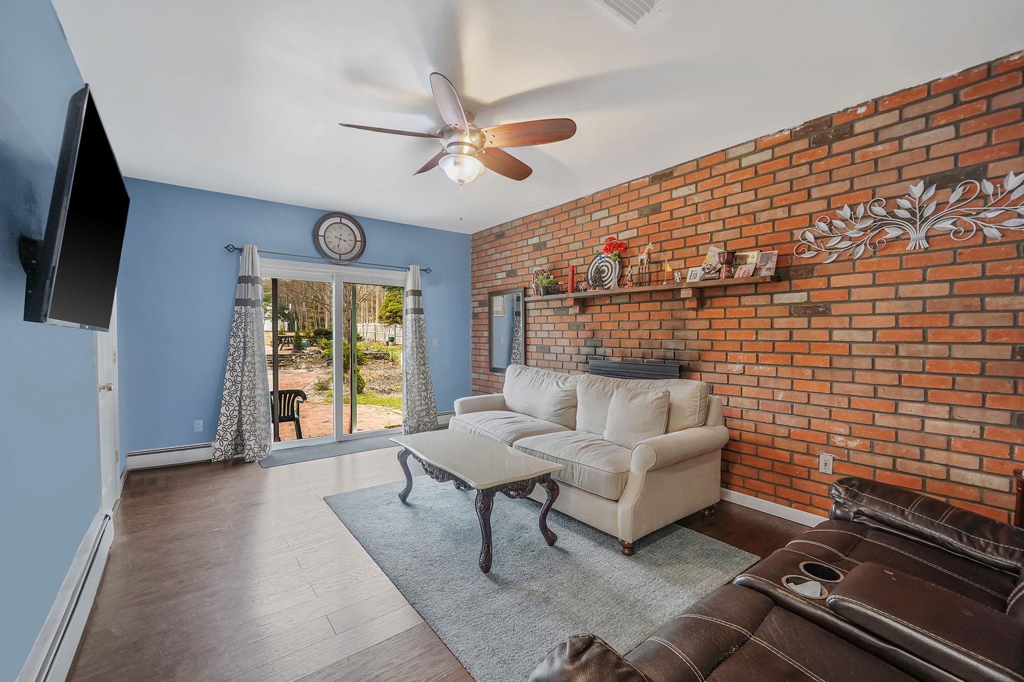 Single Family Dix Hills  Suffolk County, NY 11040, MLS-844500-6
