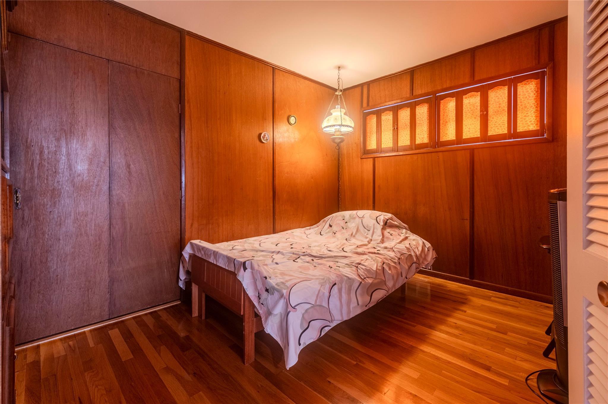 Single Family 77  Queens, NY 11364, MLS-844543-19