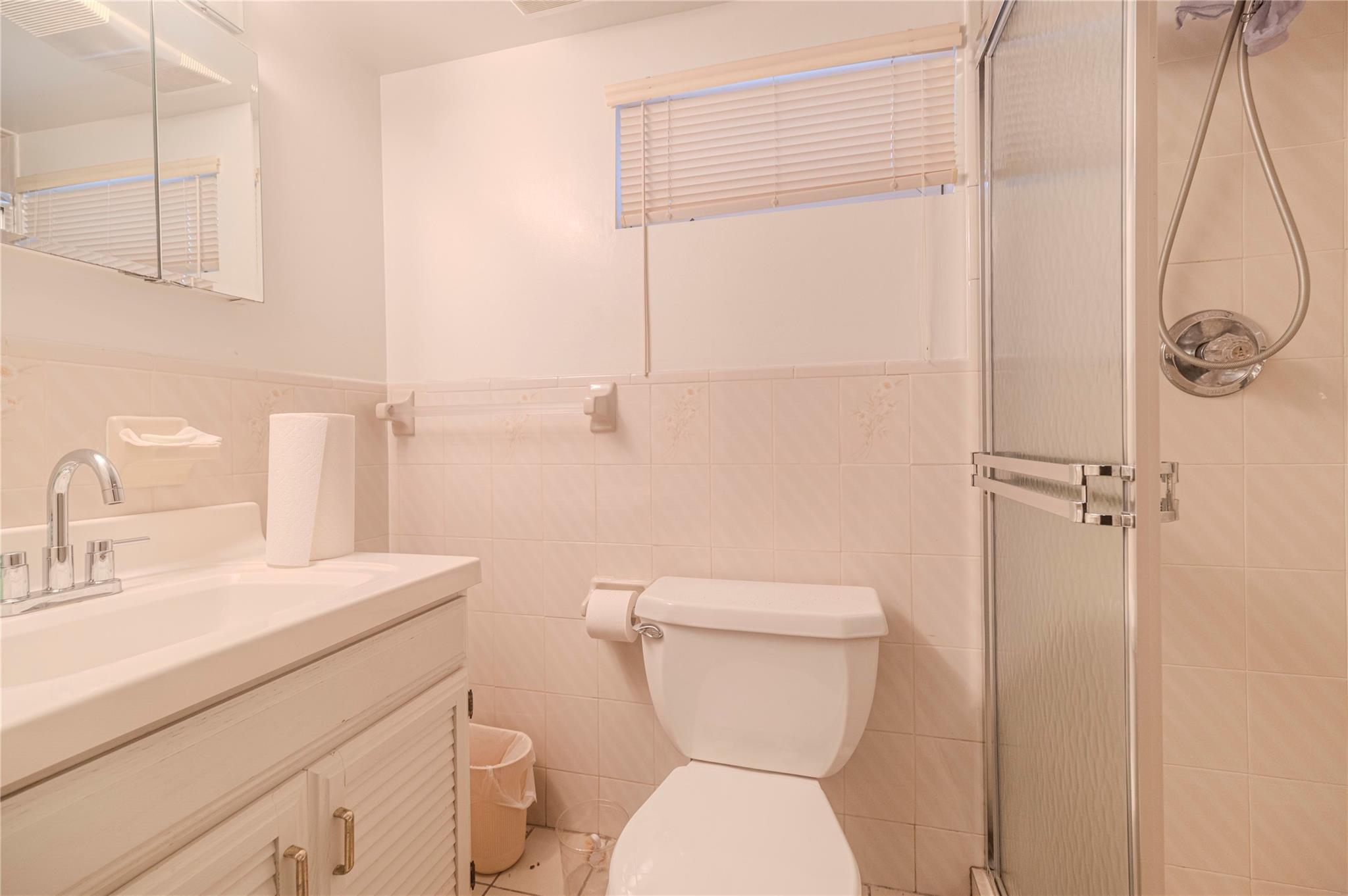 Single Family 77  Queens, NY 11364, MLS-844543-24