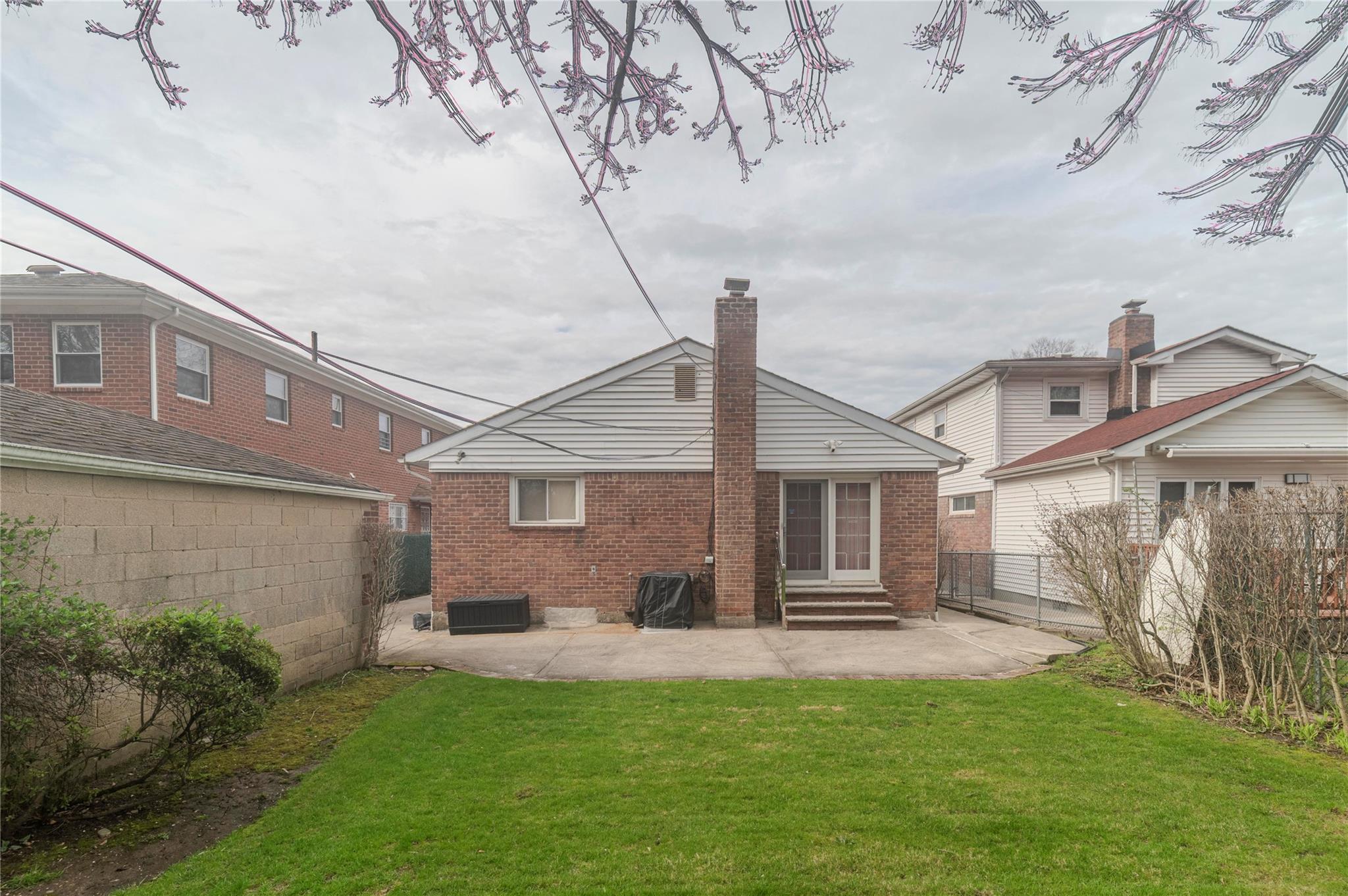 Single Family 77  Queens, NY 11364, MLS-844543-32