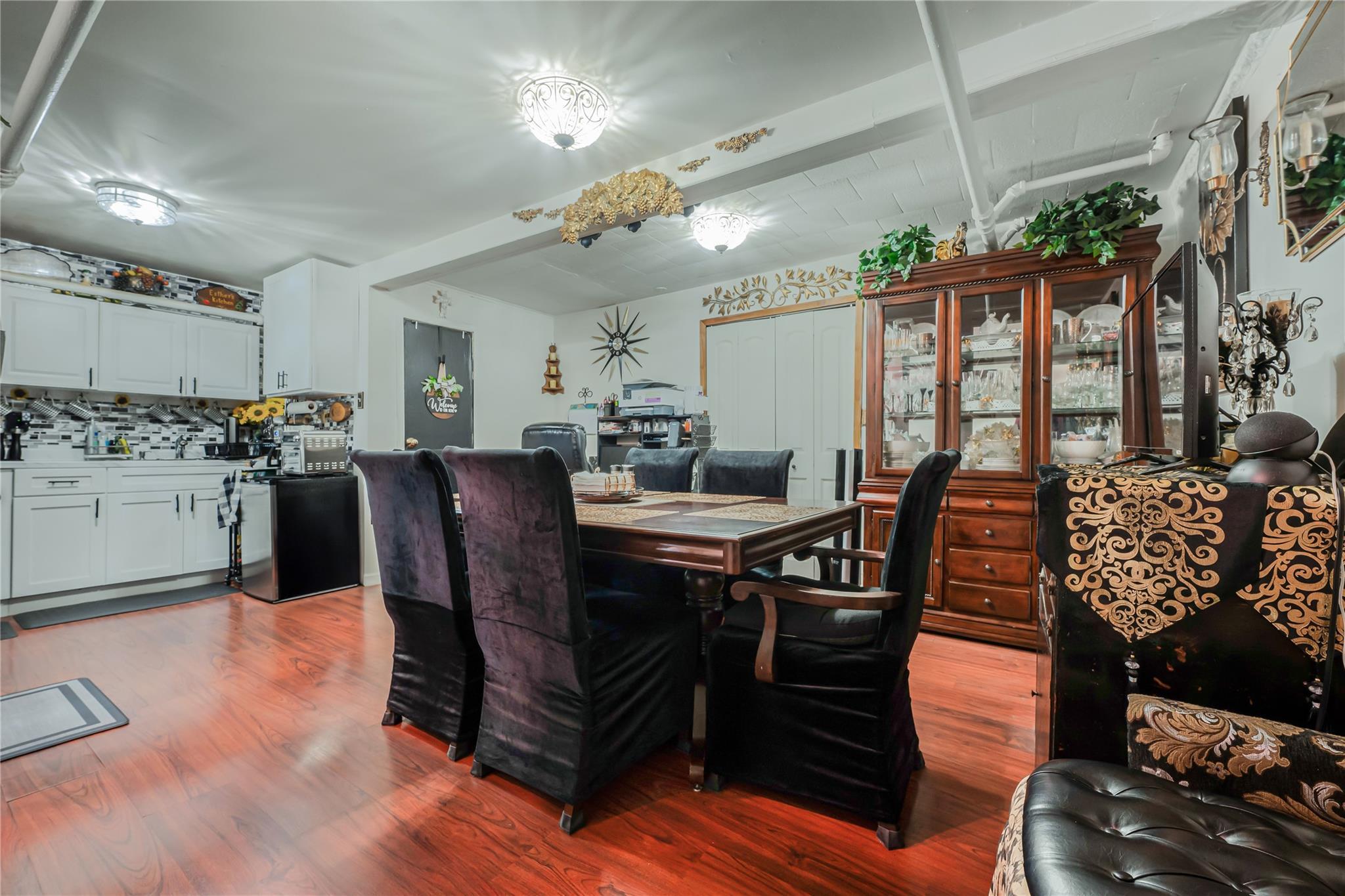 Single Family Alvin  Nassau County, NY 11096, MLS-844572-7