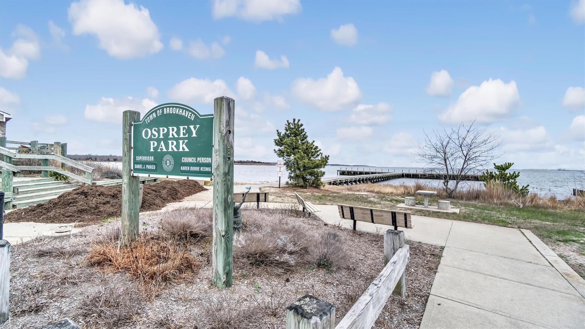 Single Family Edgewater  Suffolk County, NY 11951, MLS-844578-25