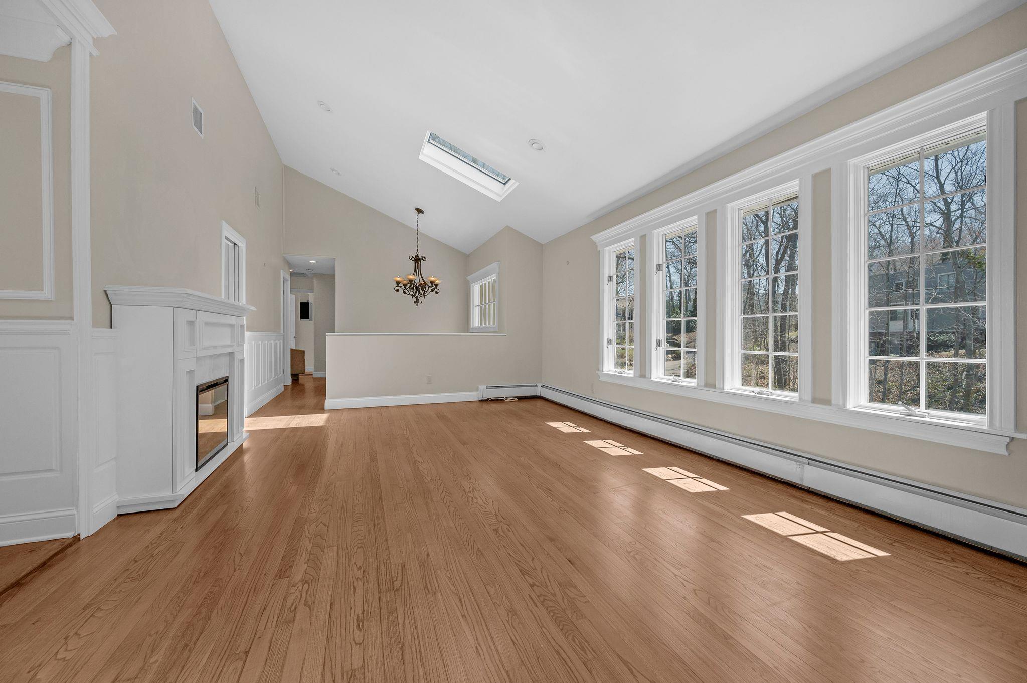 Single Family Glen  Suffolk County, NY 11724, MLS-844620-3