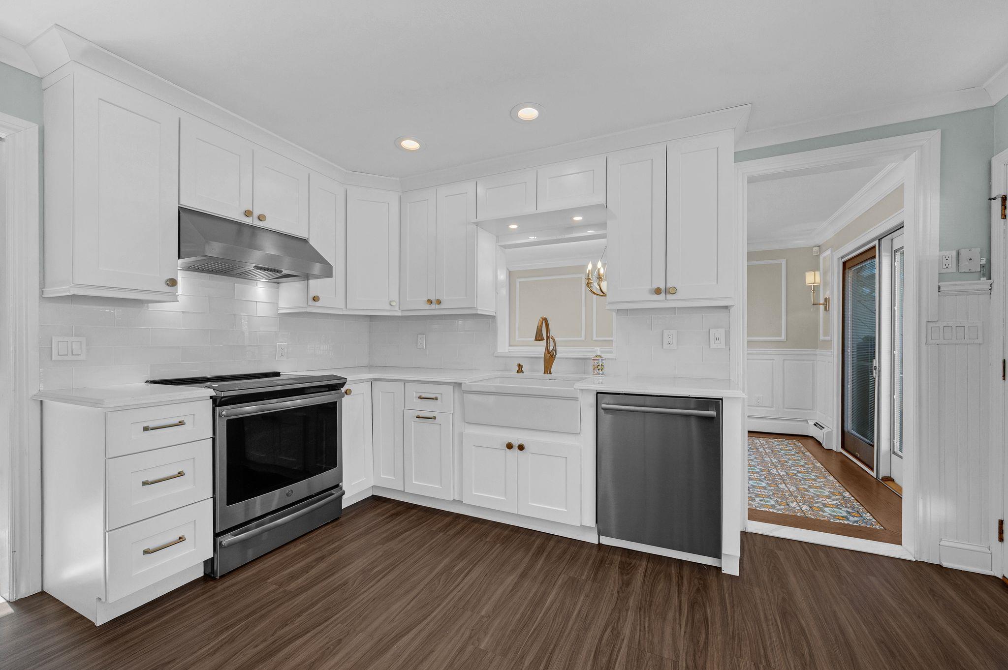 Single Family Glen  Suffolk County, NY 11724, MLS-844620-7