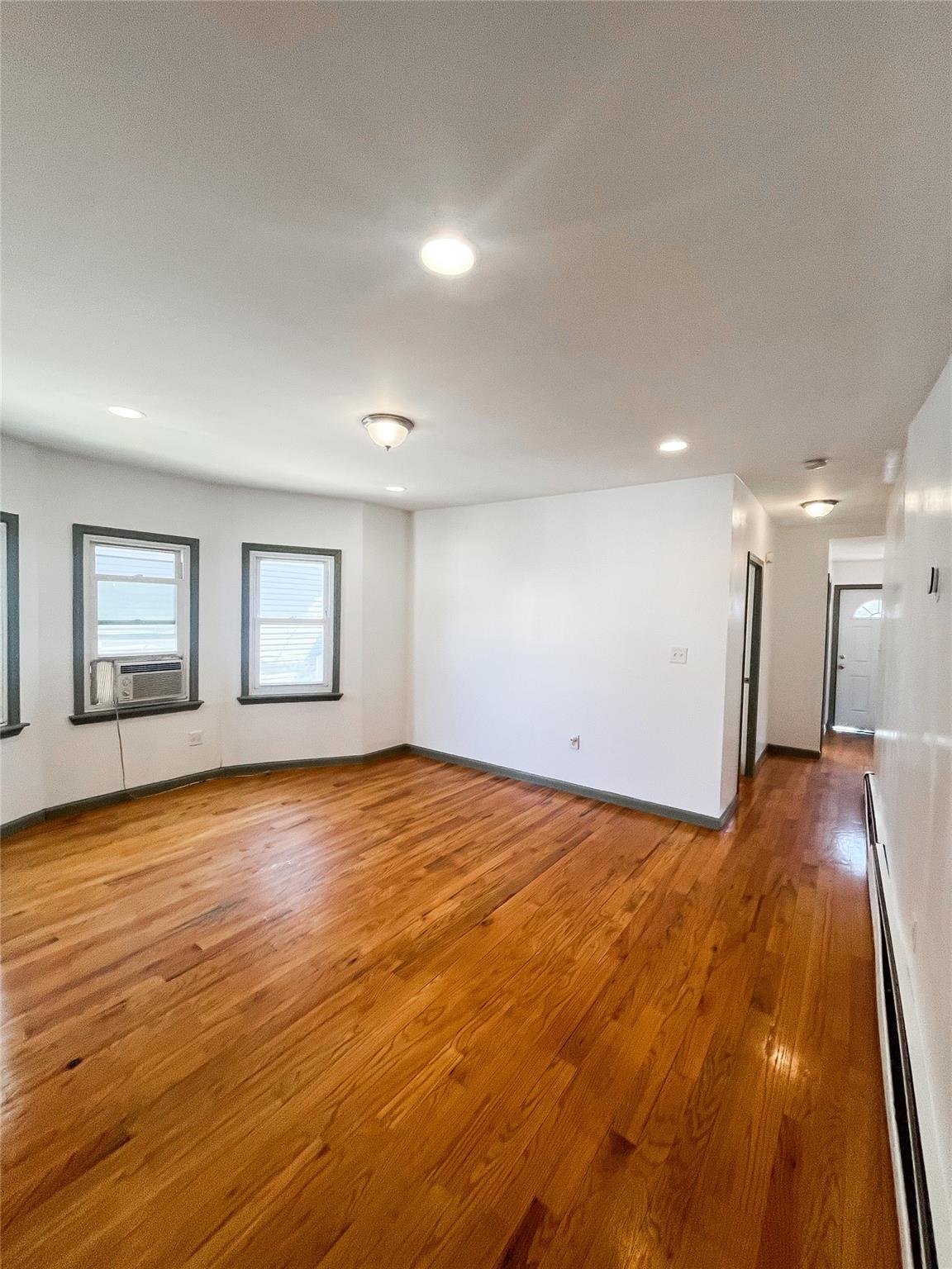 Apartment 137th  Queens, NY 11434, MLS-844624-3