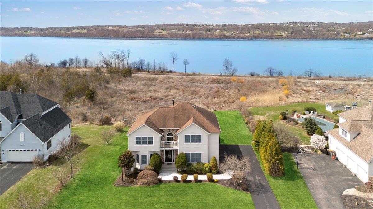 Single Family Old Castle Point  Dutchess County, NY 12590, MLS-844650-2