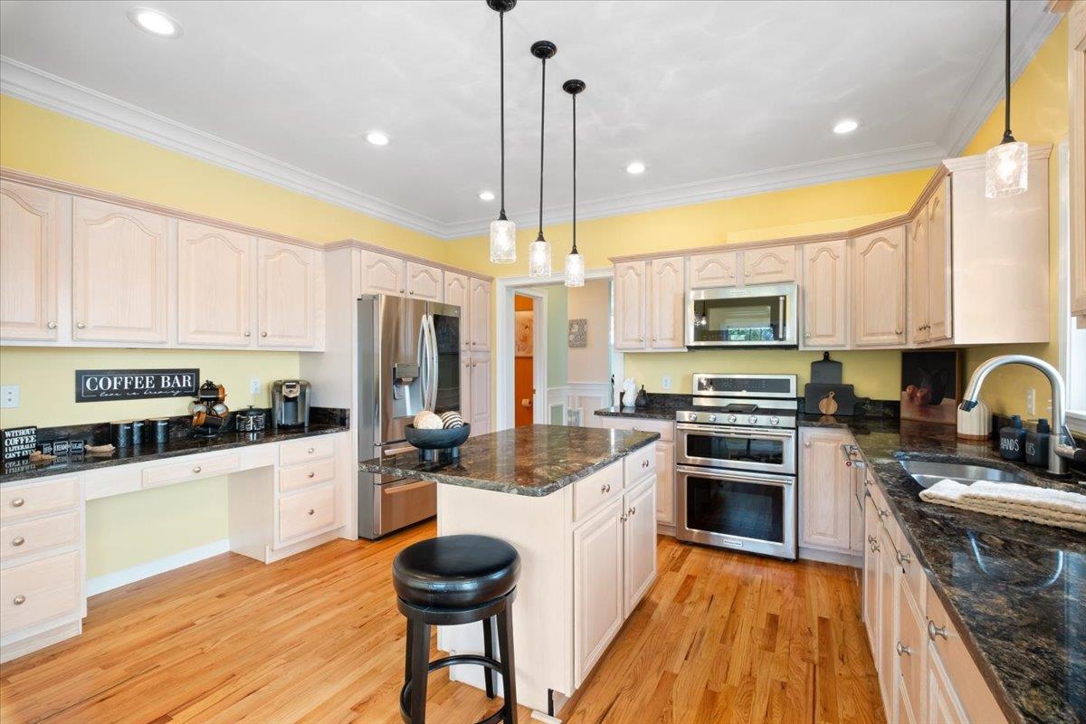 Single Family Old Castle Point  Dutchess County, NY 12590, MLS-844650-21
