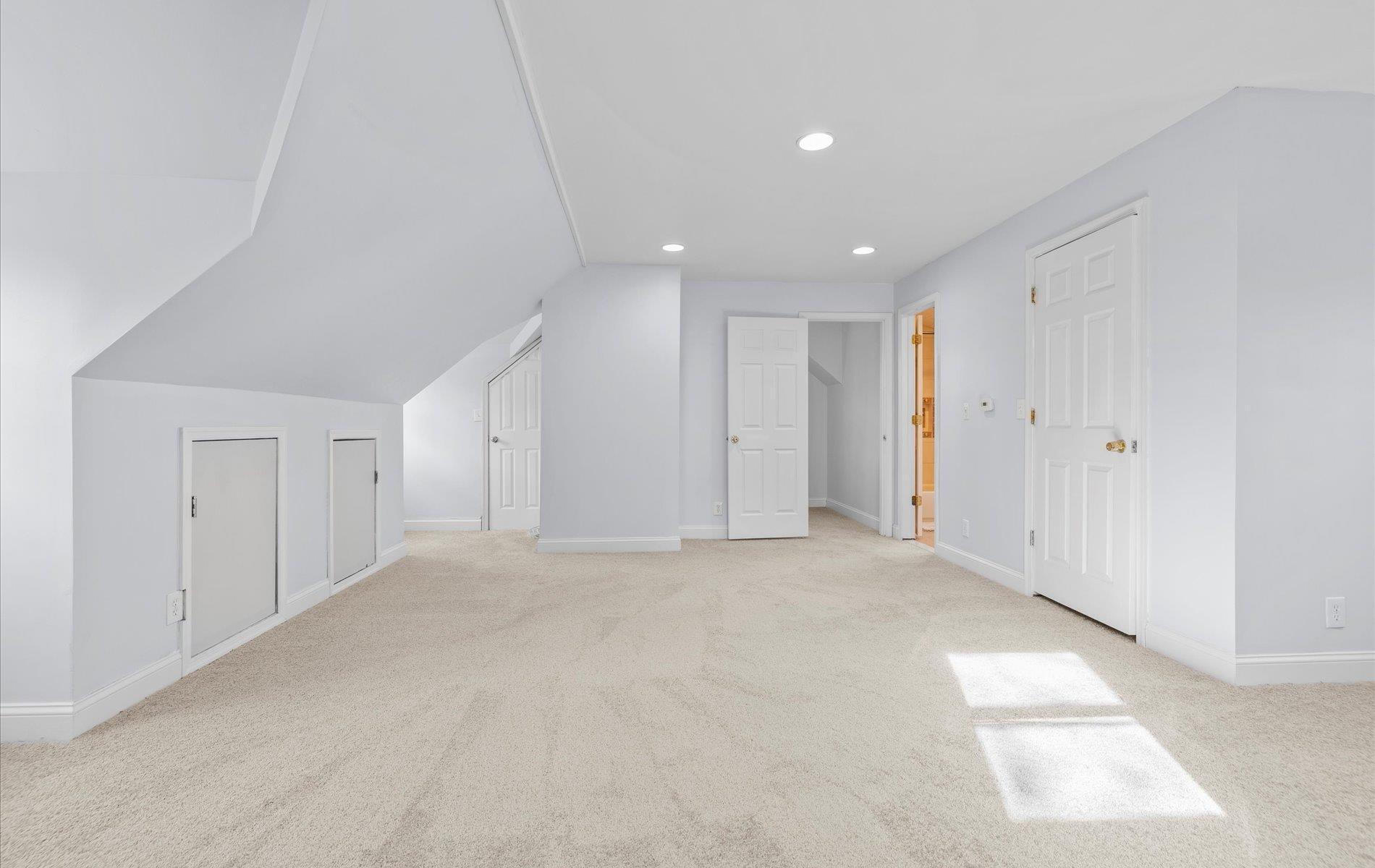 Single Family Teed  Suffolk County, NY 11746, MLS-844686-21