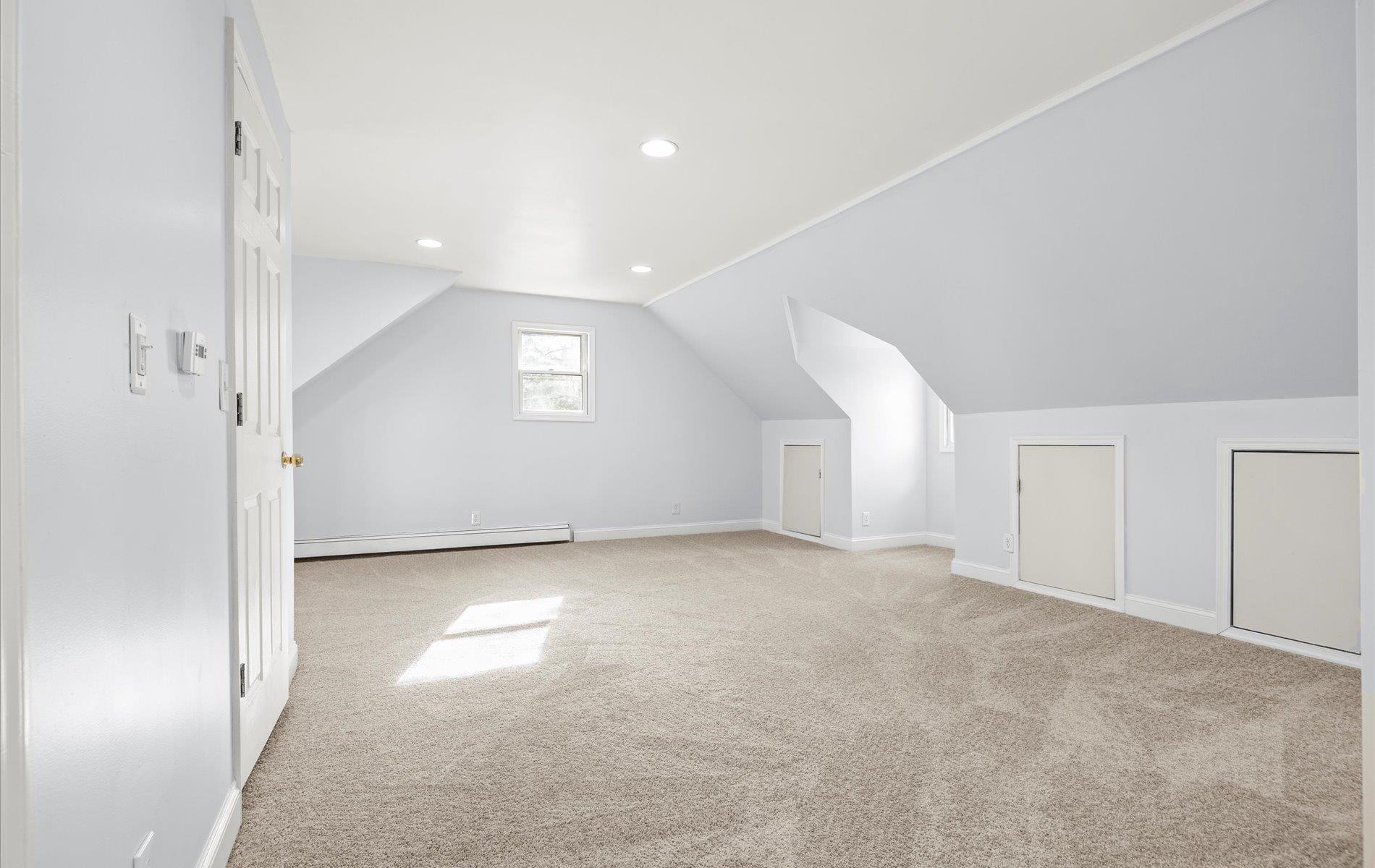 Single Family Teed  Suffolk County, NY 11746, MLS-844686-22