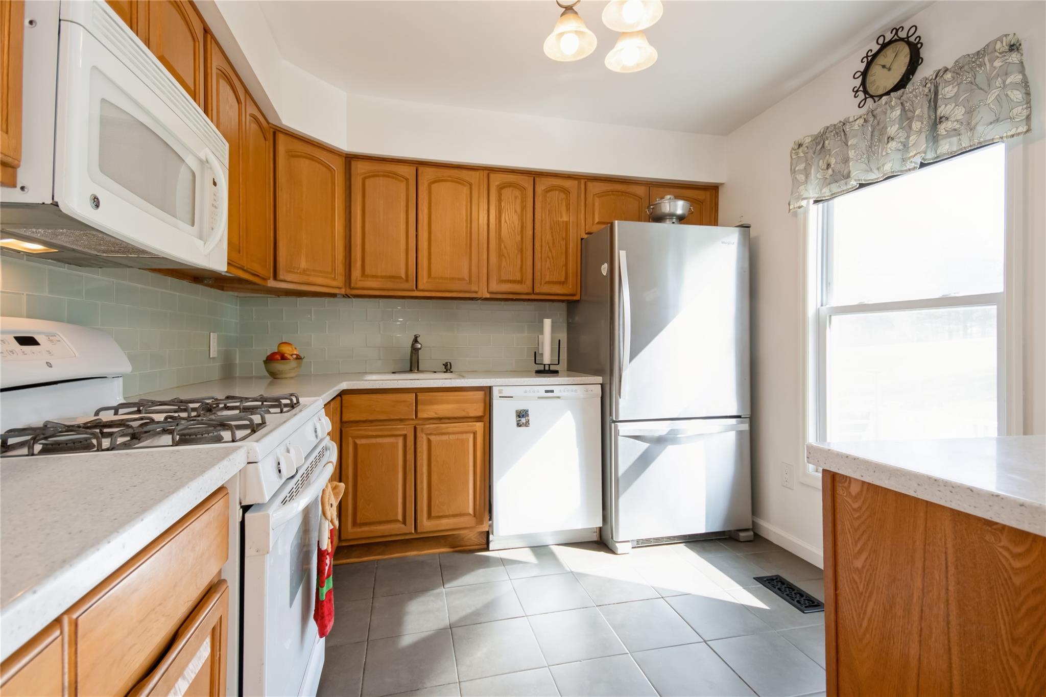 Single Family Helen  Dutchess County, NY 12508, MLS-844688-13
