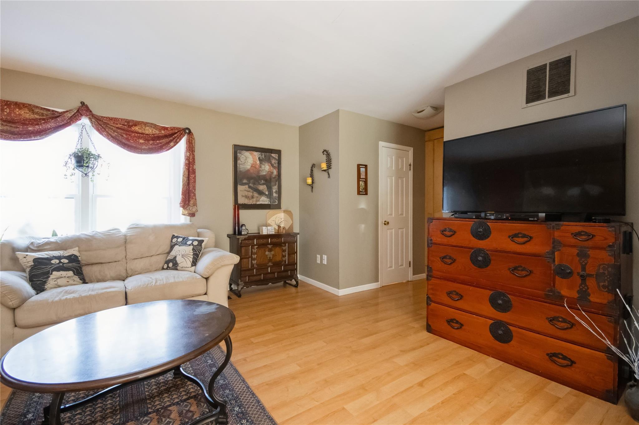 Single Family Helen  Dutchess County, NY 12508, MLS-844688-8