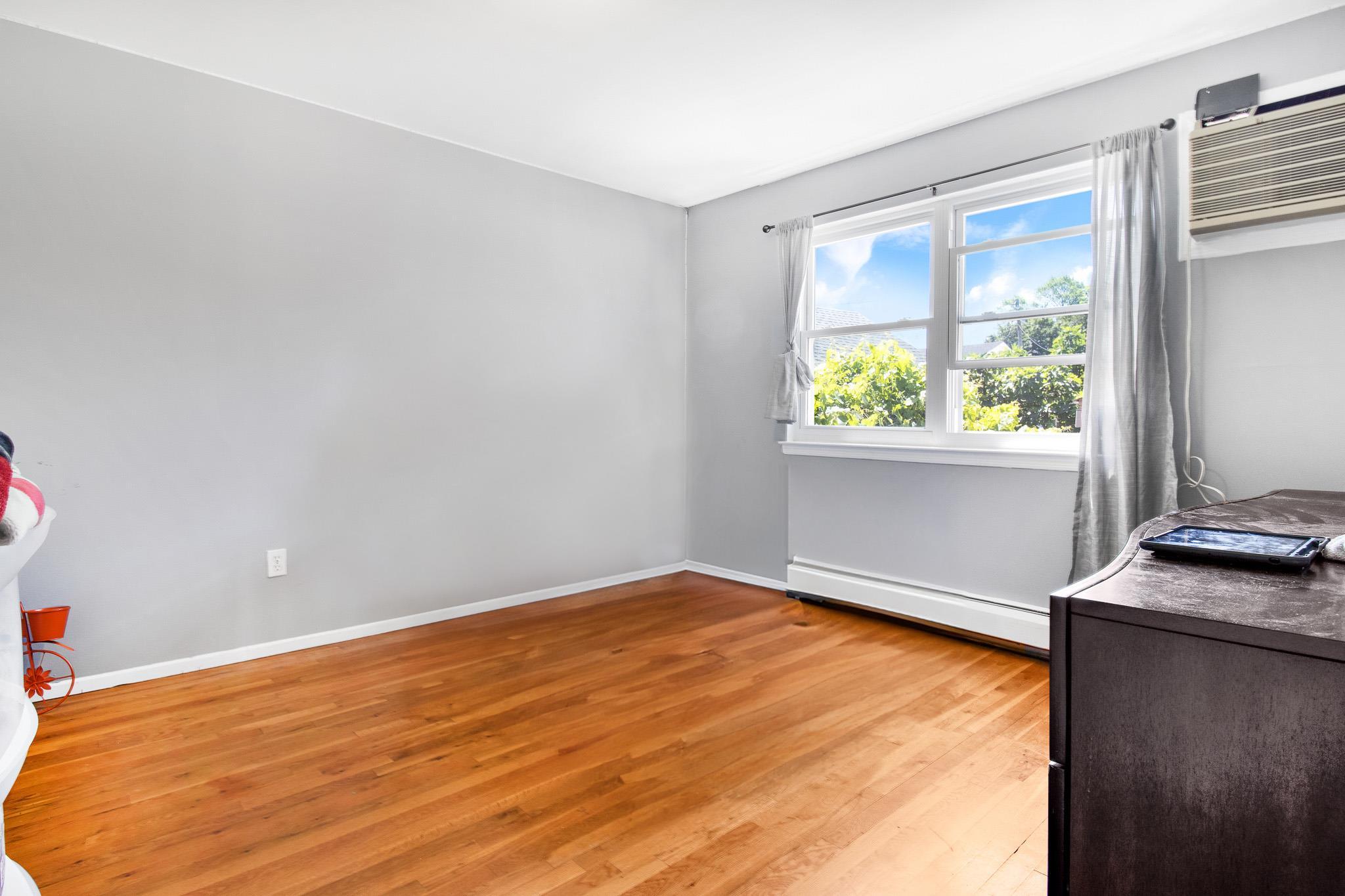 Single Family 62nd Road  Queens, NY 11367, MLS-844689-11