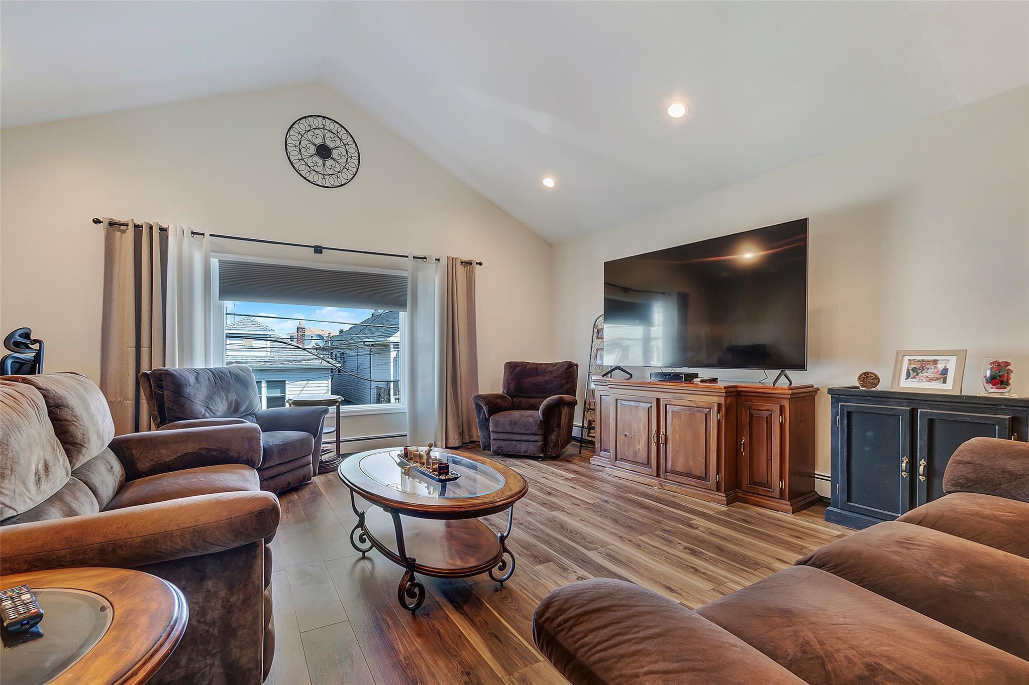 Single Family 10th  Queens, NY 11693, MLS-844700-12