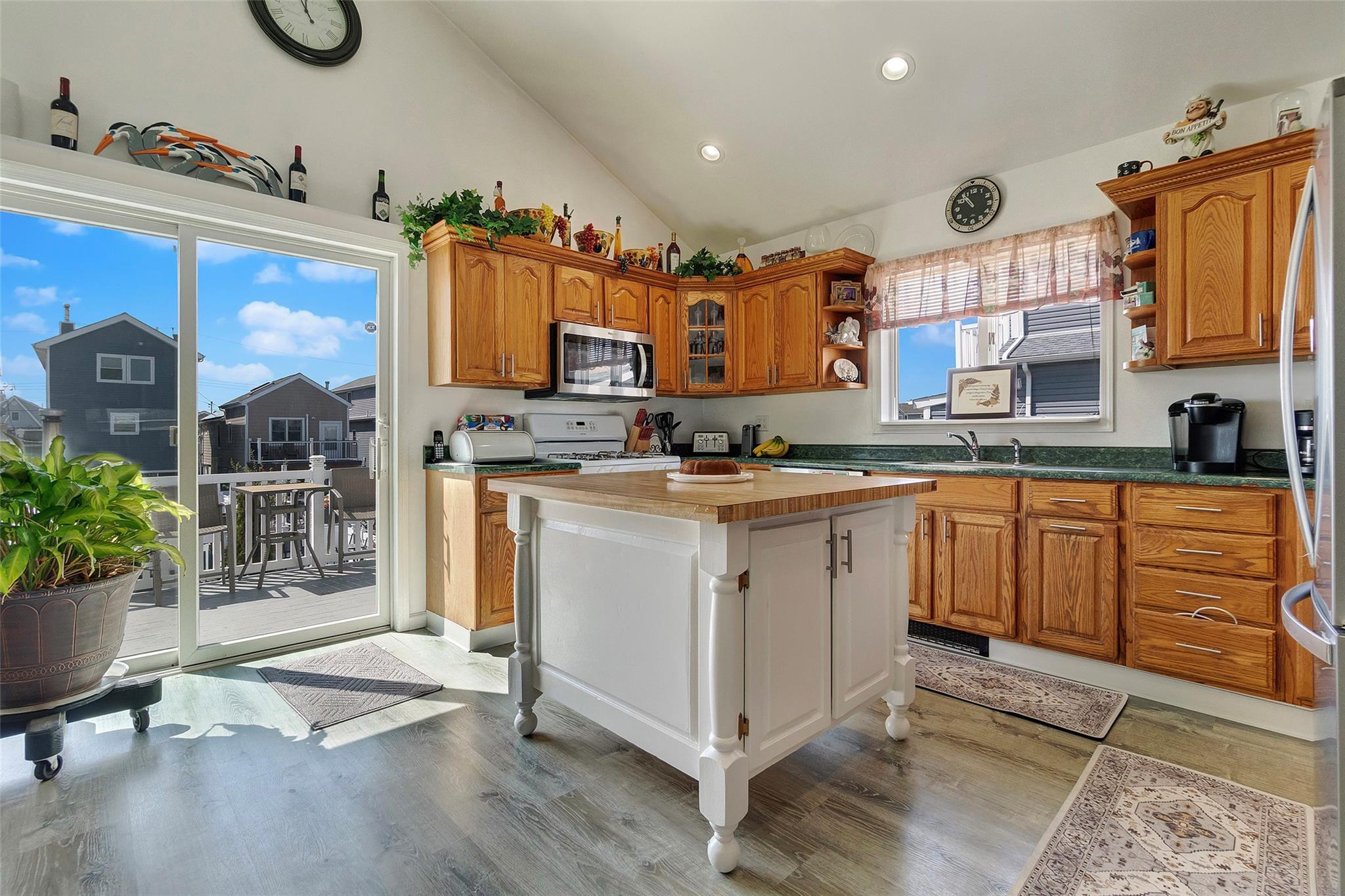 Single Family 10th  Queens, NY 11693, MLS-844700-14