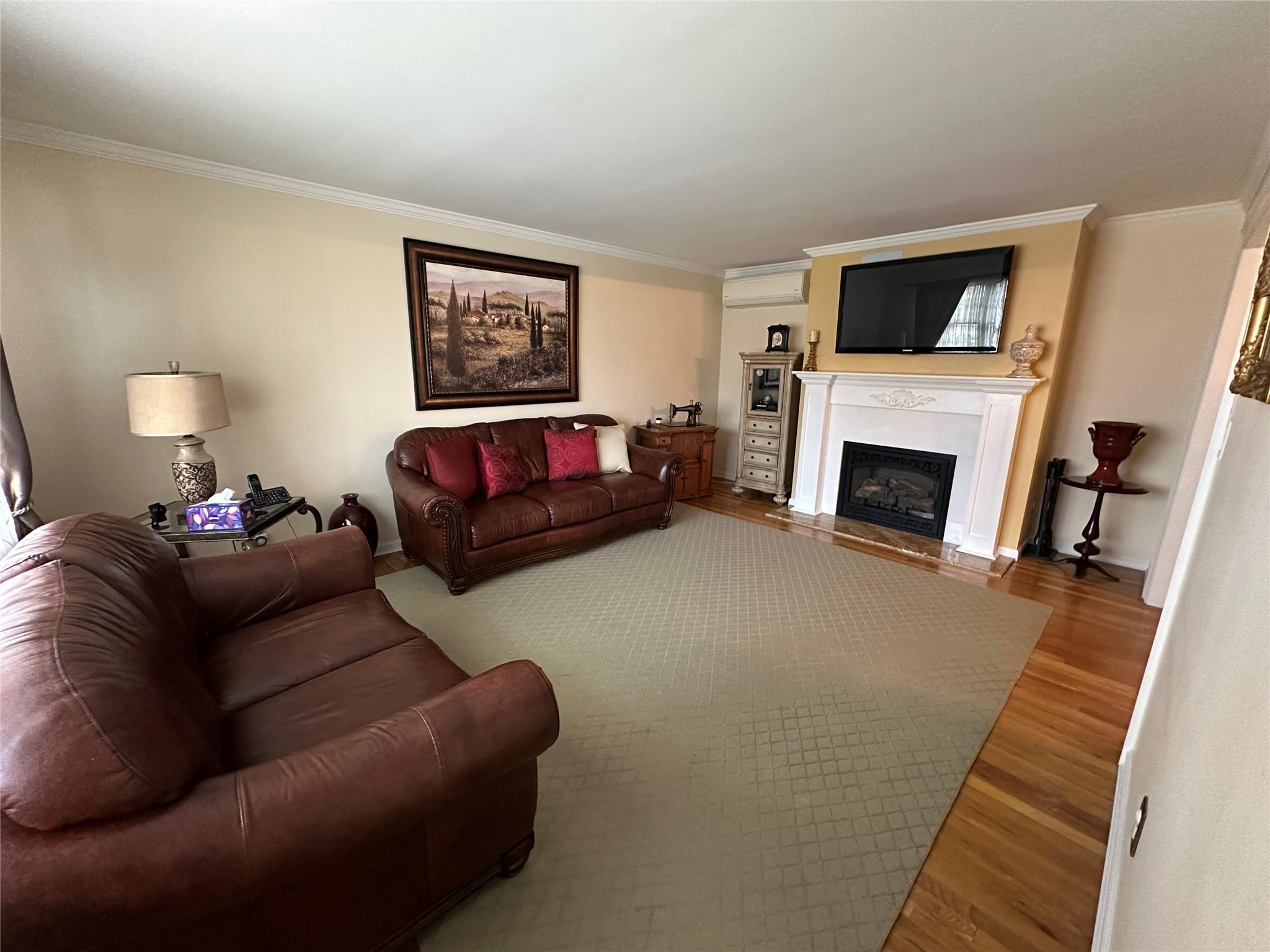 Single Family 162nd Street  Queens, NY 11357, MLS-844704-11