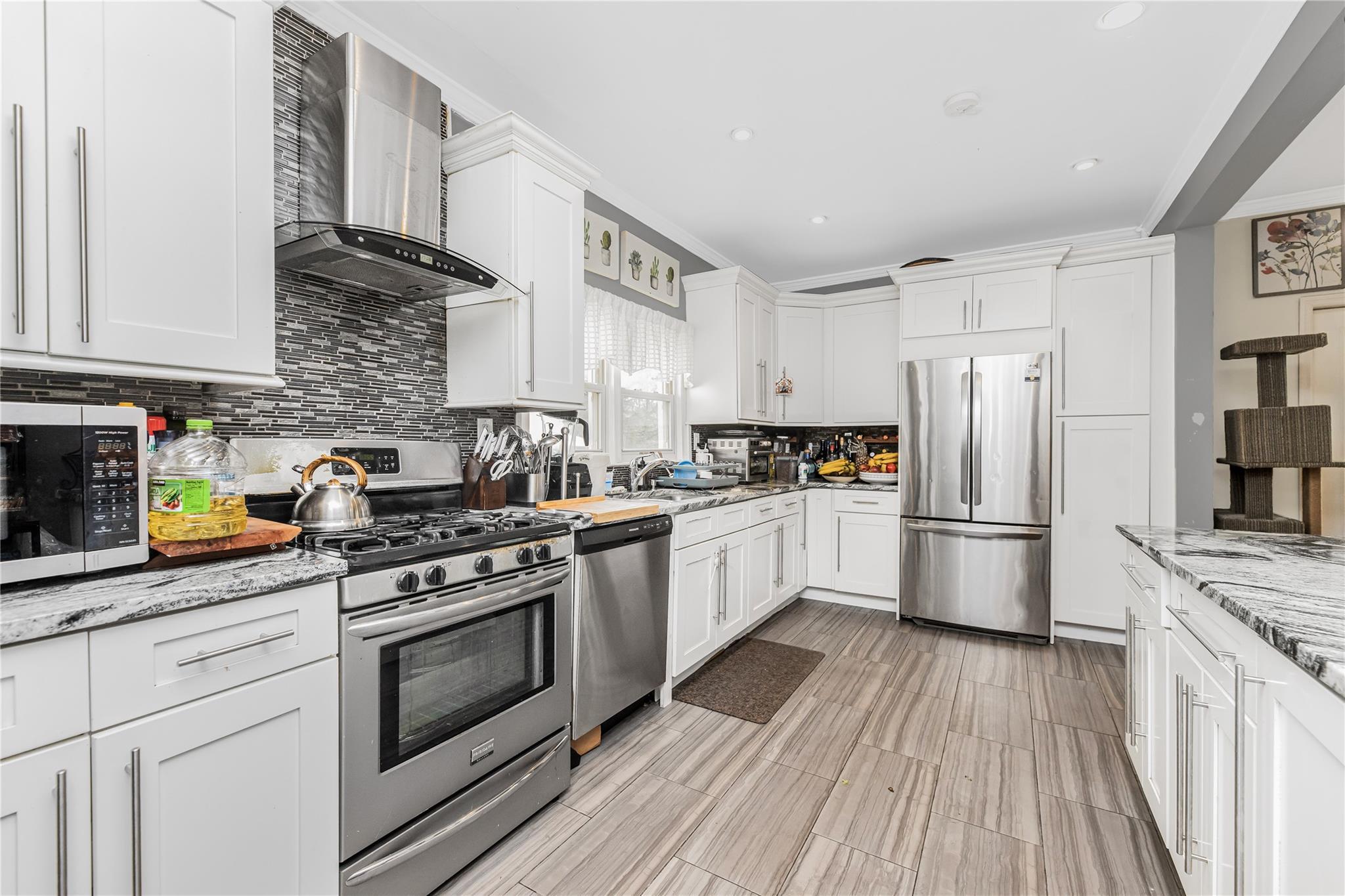 Single Family Sedgwick  Westchester County, NY 10705, MLS-844707-4
