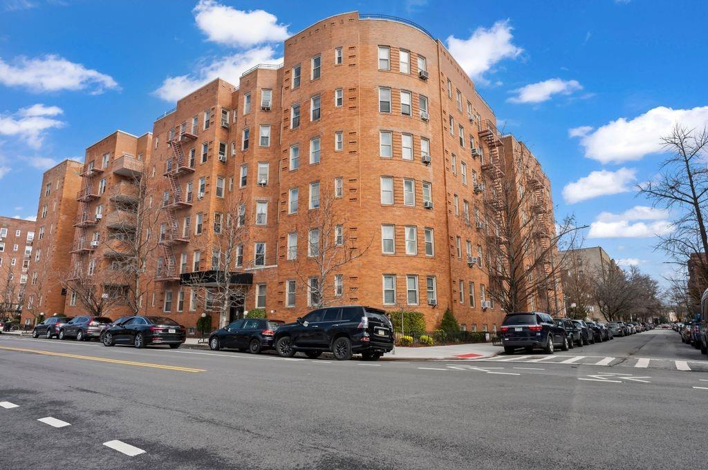 Coop Shore  Brooklyn, NY 11209, MLS-844710-20
