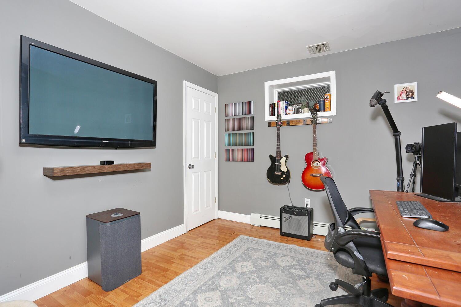 Single Family Hickory  Rockland County, NY 10974, MLS-844747-32