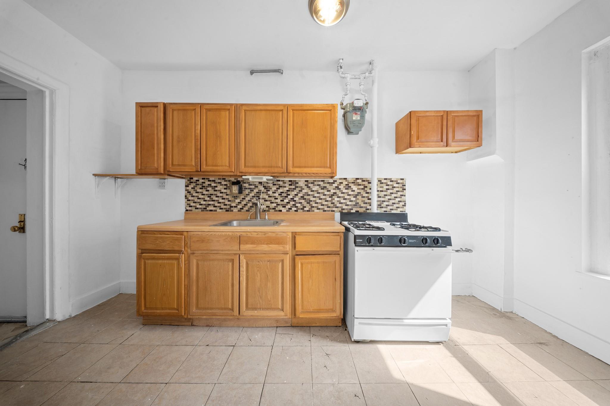 Coop Anderson  Bronx, NY 10452, MLS-844762-4