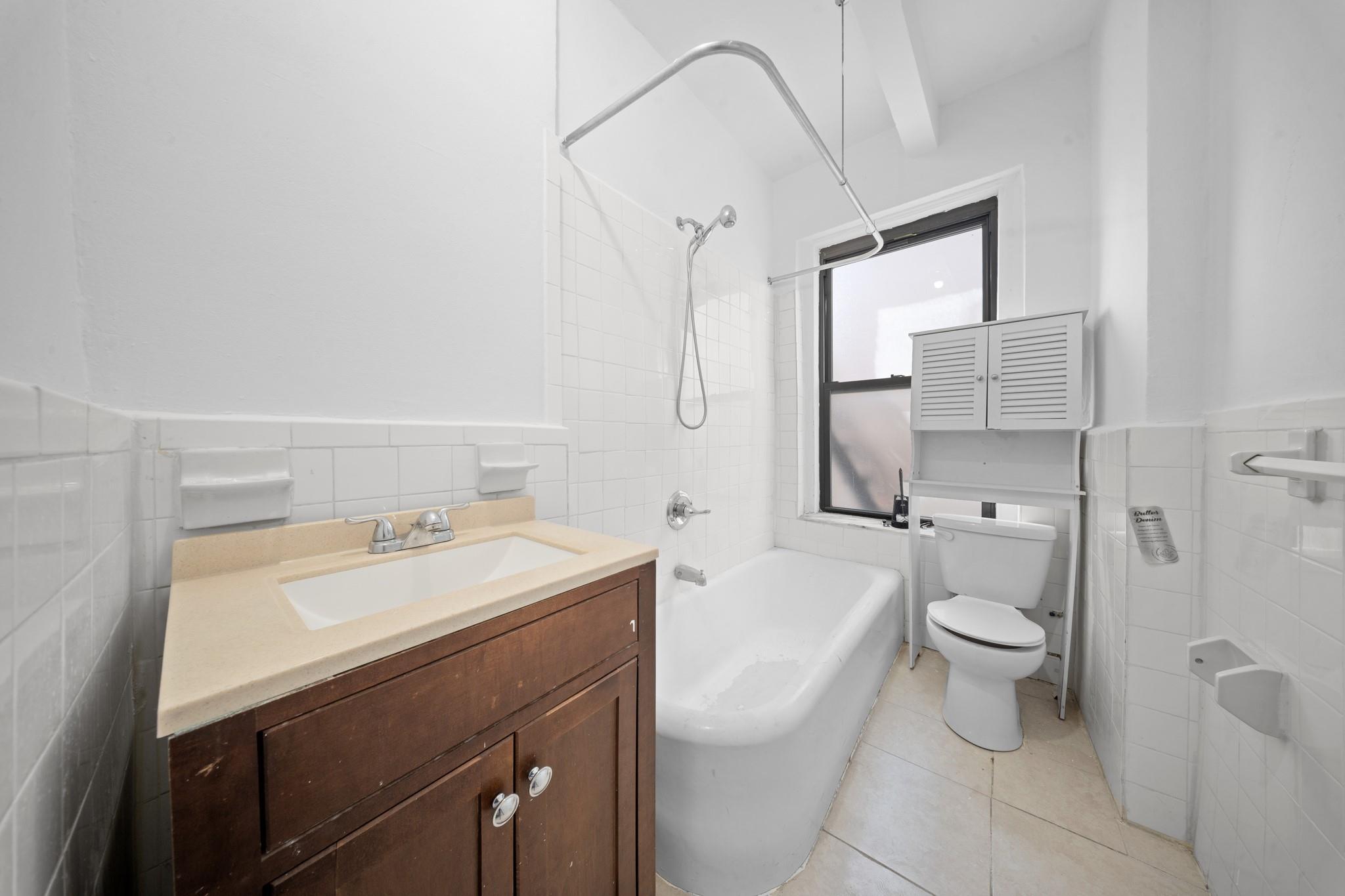 Coop Anderson  Bronx, NY 10452, MLS-844762-6