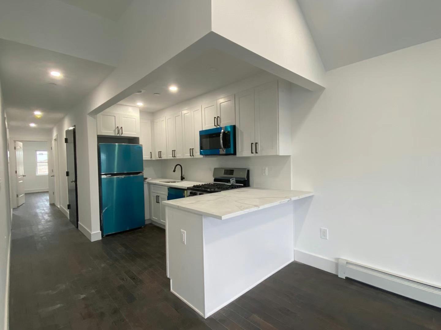 Single Family Barbadoes  Queens, NY 11692, MLS-844800-8