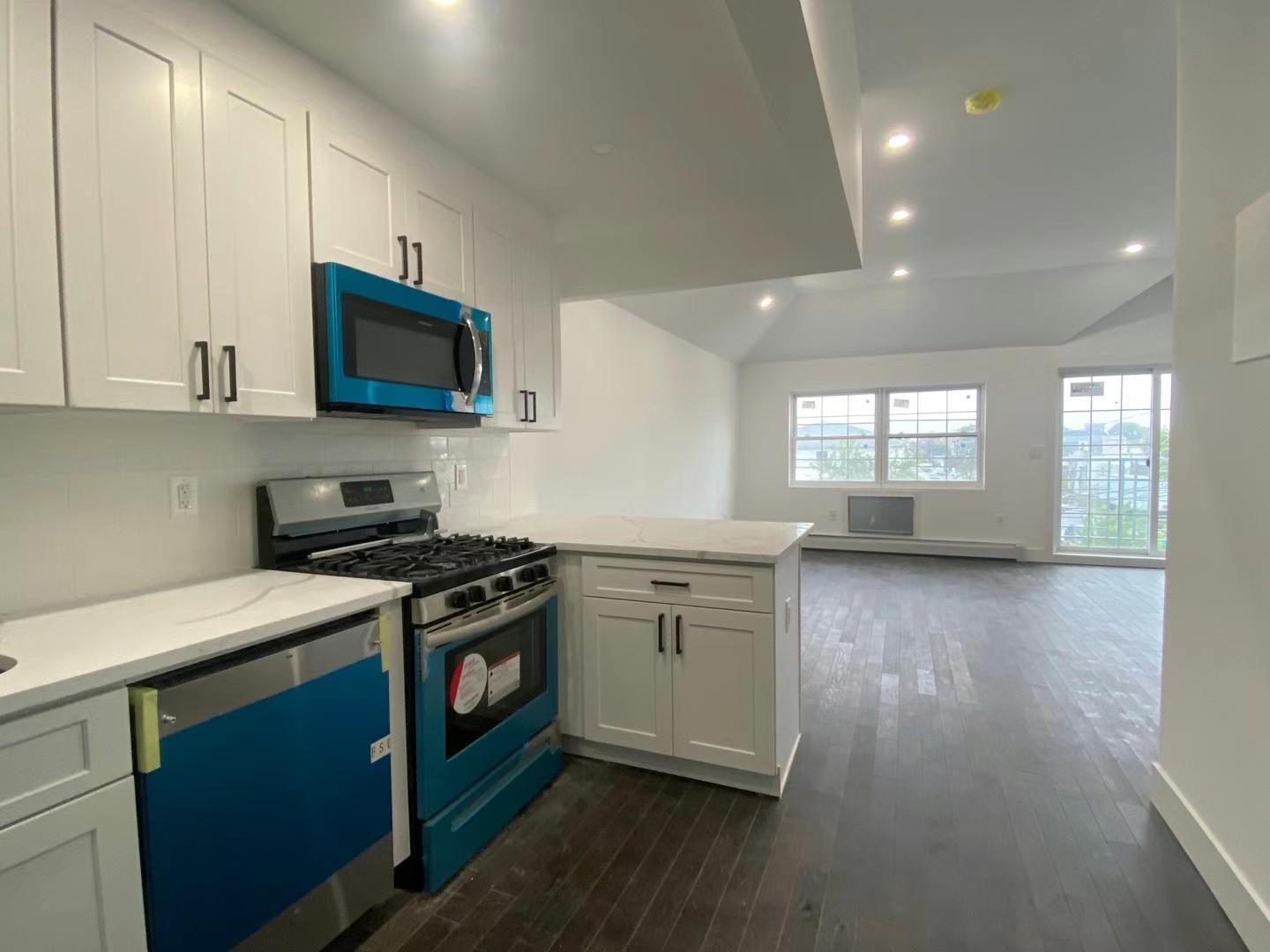 Single Family Barbadoes  Queens, NY 11692, MLS-844800-9
