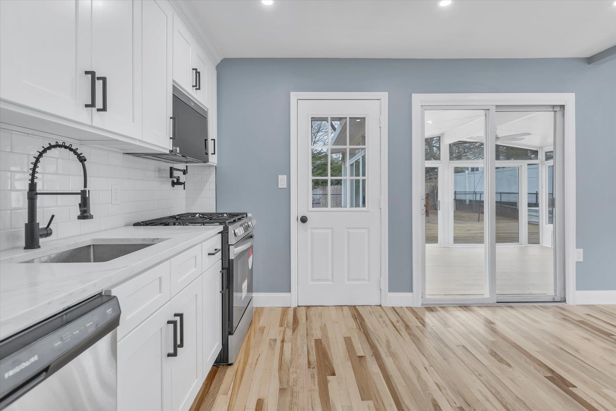 Single Family Weston  Suffolk County, NY 11787, MLS-844838-7