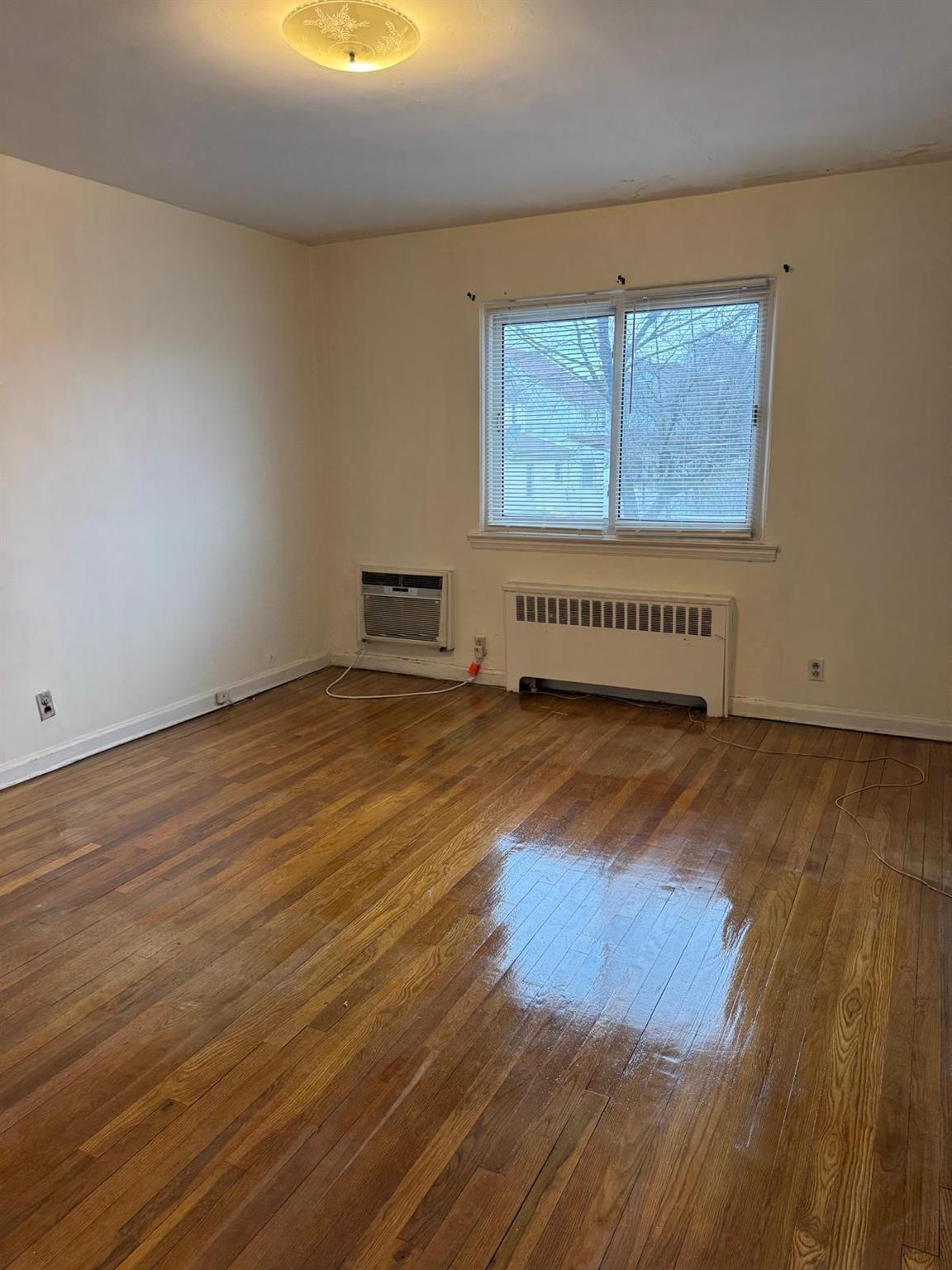 Single Family 141st  Queens, NY 11413, MLS-844845-33