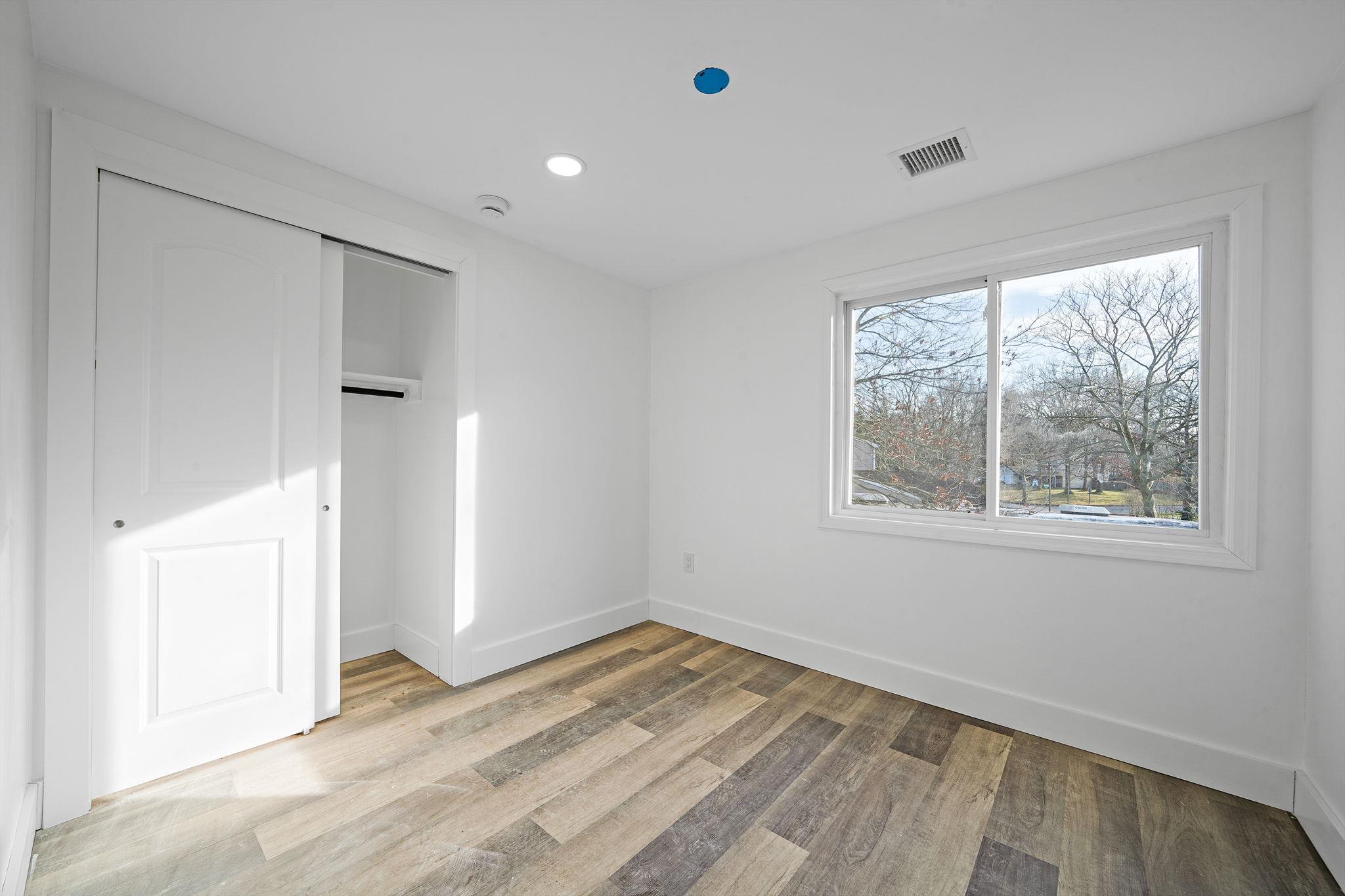 Single Family Sequoia  Suffolk County, NY 11727, MLS-844856-27