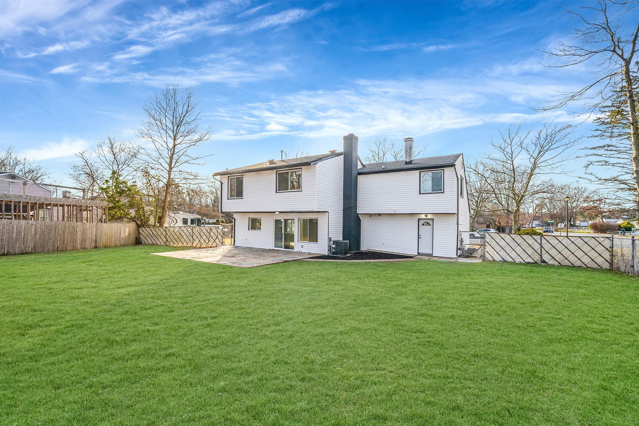 Single Family Sequoia  Suffolk County, NY 11727, MLS-844856-7