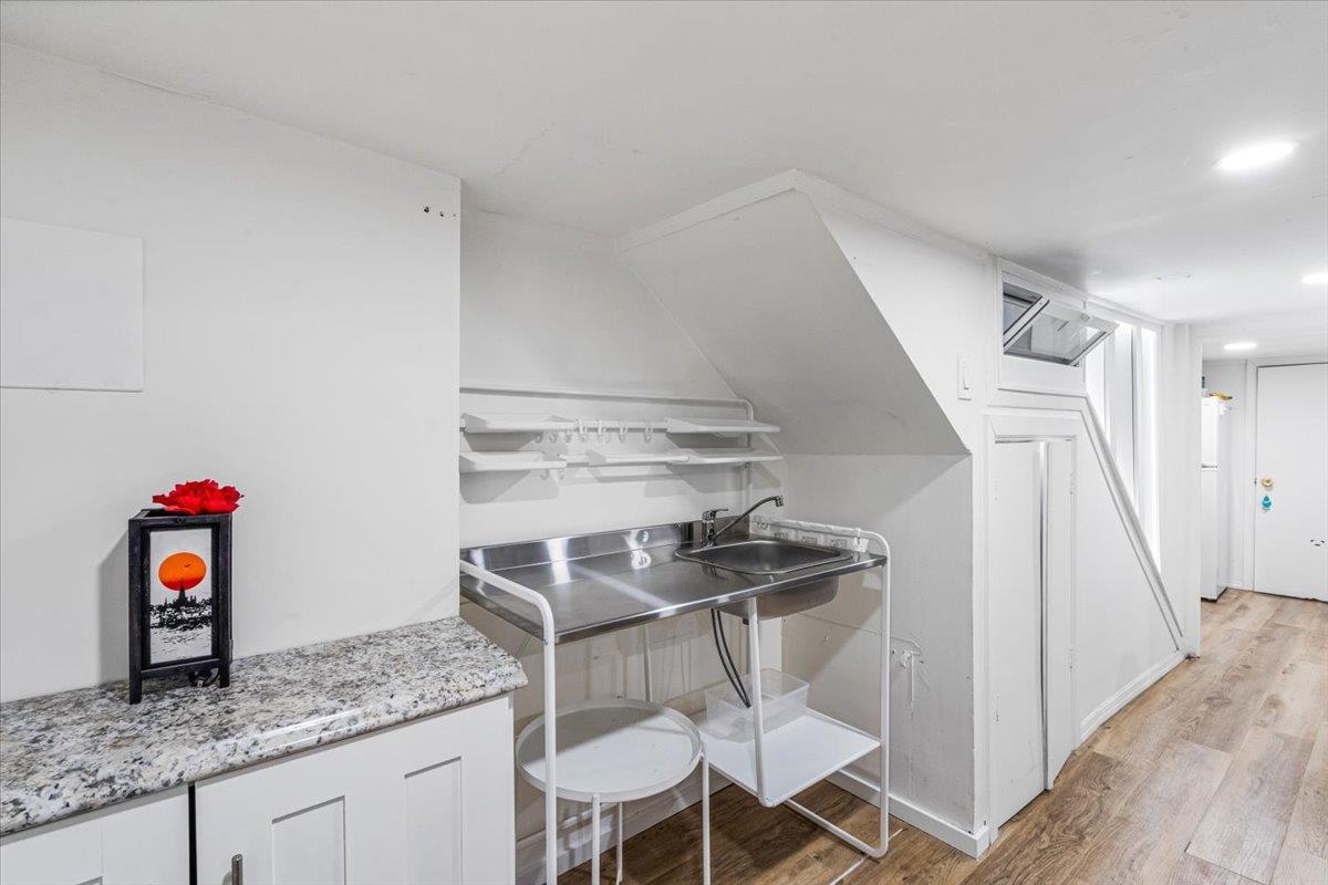 Single Family 160th  Queens, NY 11365, MLS-844859-24
