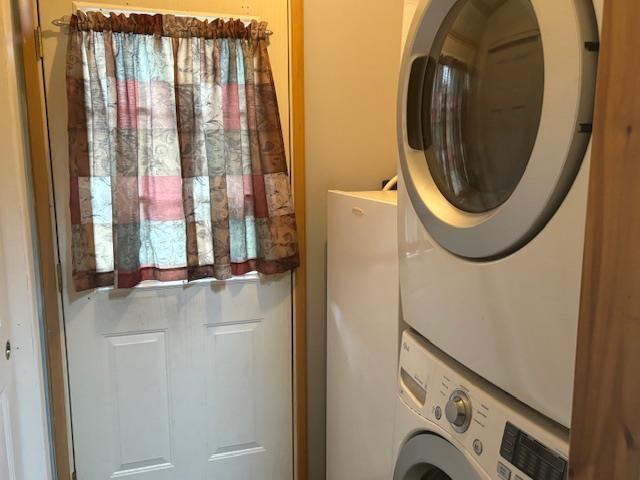 Single Family Old Country  Suffolk County, NY 11901, MLS-844862-27