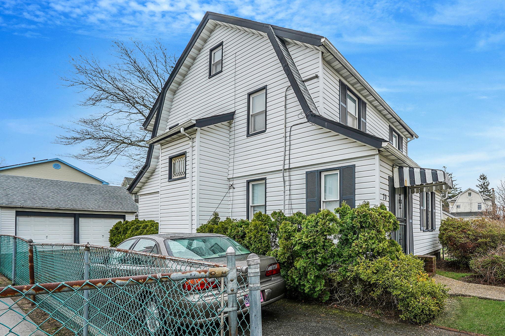Single Family Bennett  Nassau County, NY 11550, MLS-844873-2