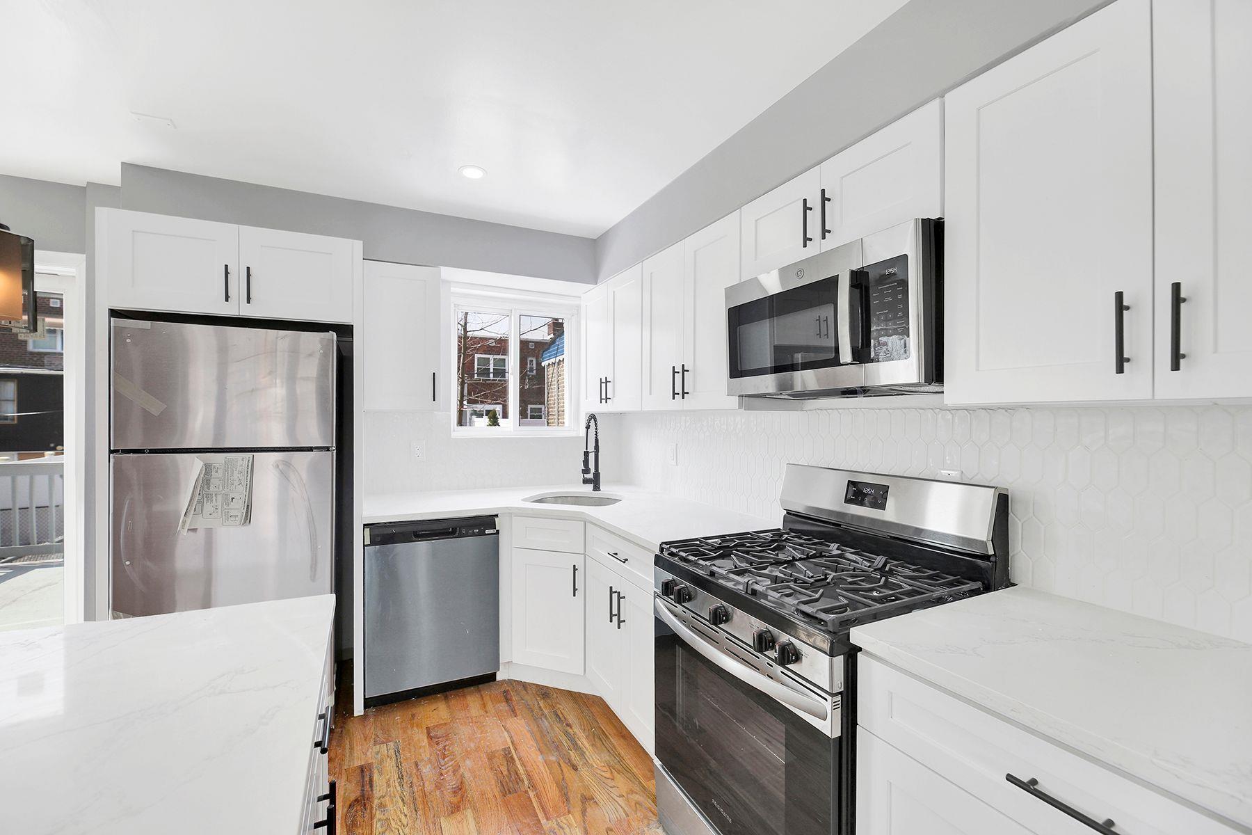 Single Family Swinton  Bronx, NY 10465, MLS-844881-2