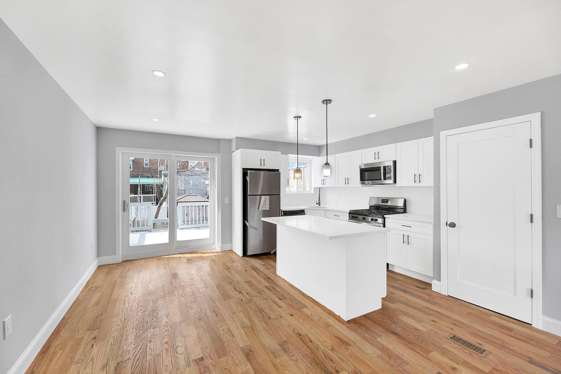 Single Family Swinton  Bronx, NY 10465, MLS-844881-8