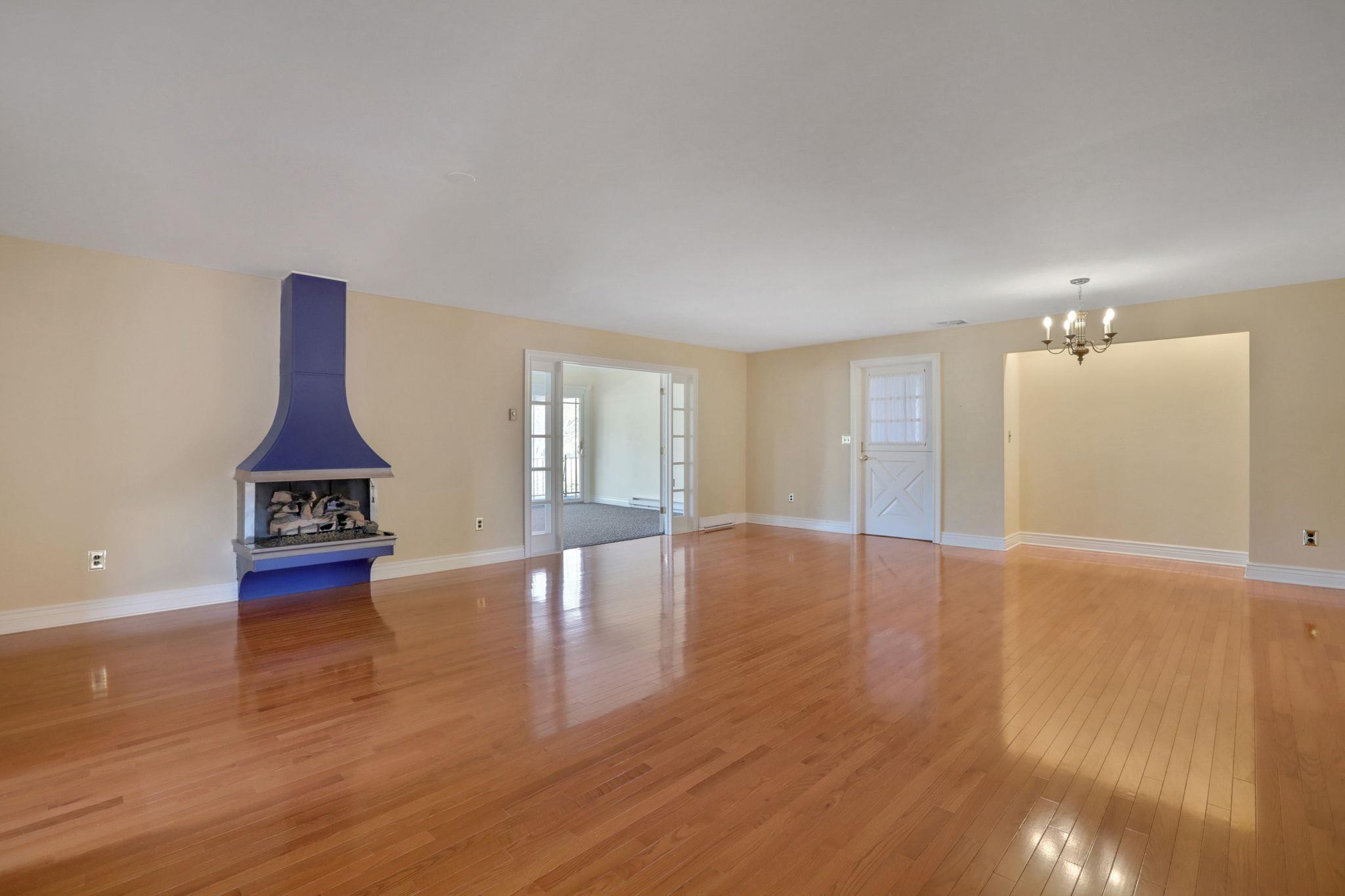 Single Family Albany  Ulster County, NY 12401, MLS-844907-24