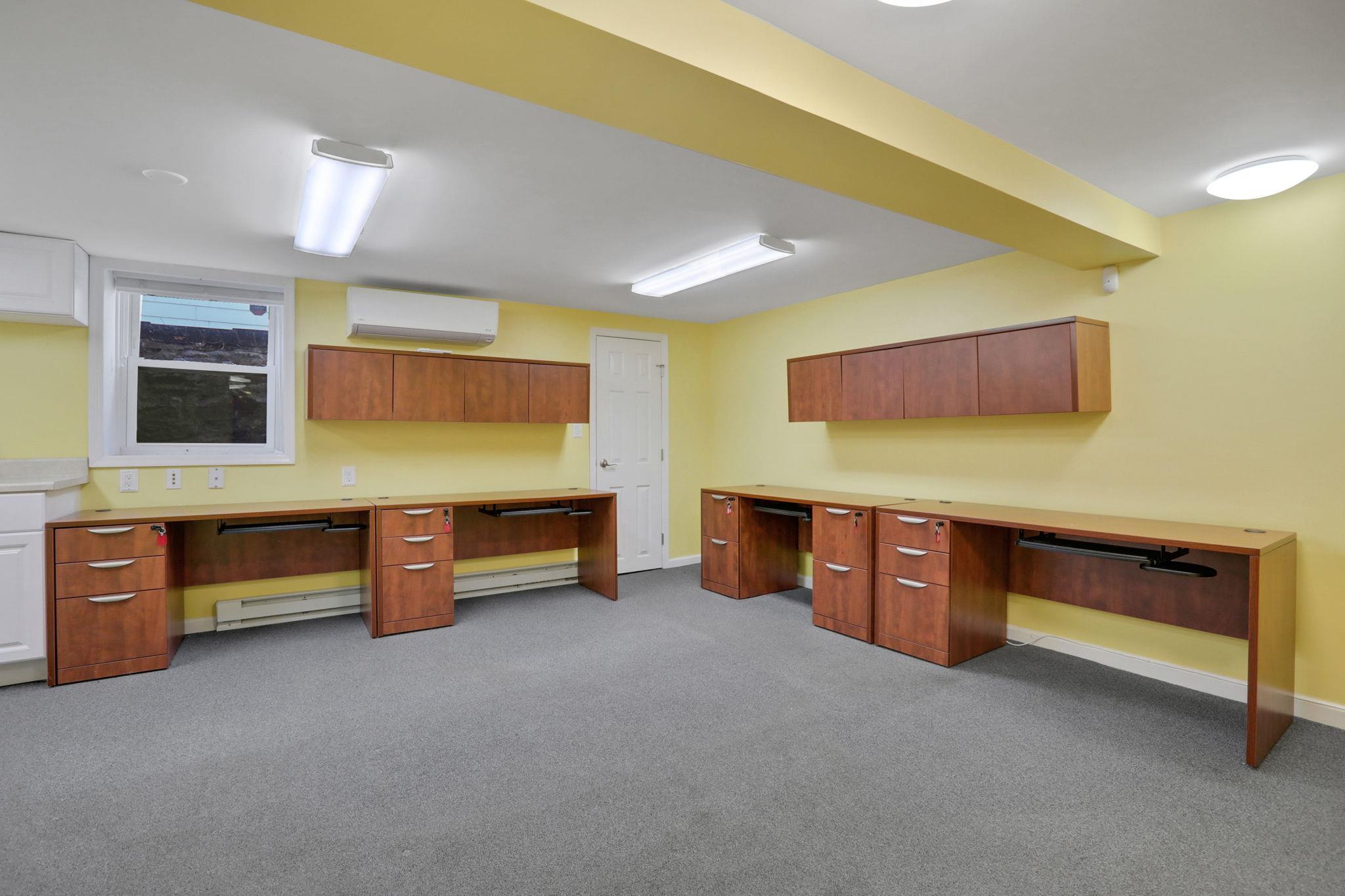 Single Family Albany  Ulster County, NY 12401, MLS-844907-41