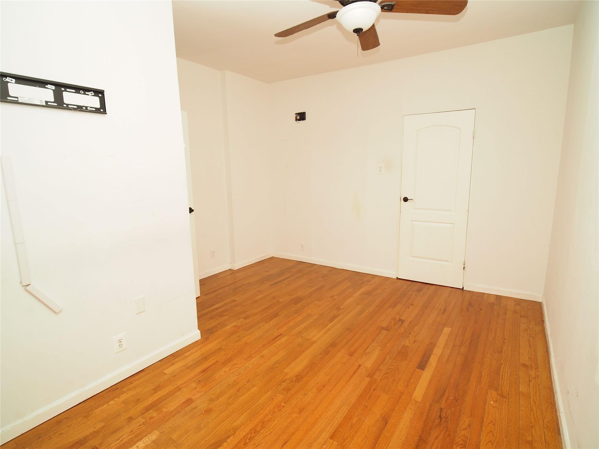 Single Family 82nd  Queens, NY 11373, MLS-844930-7