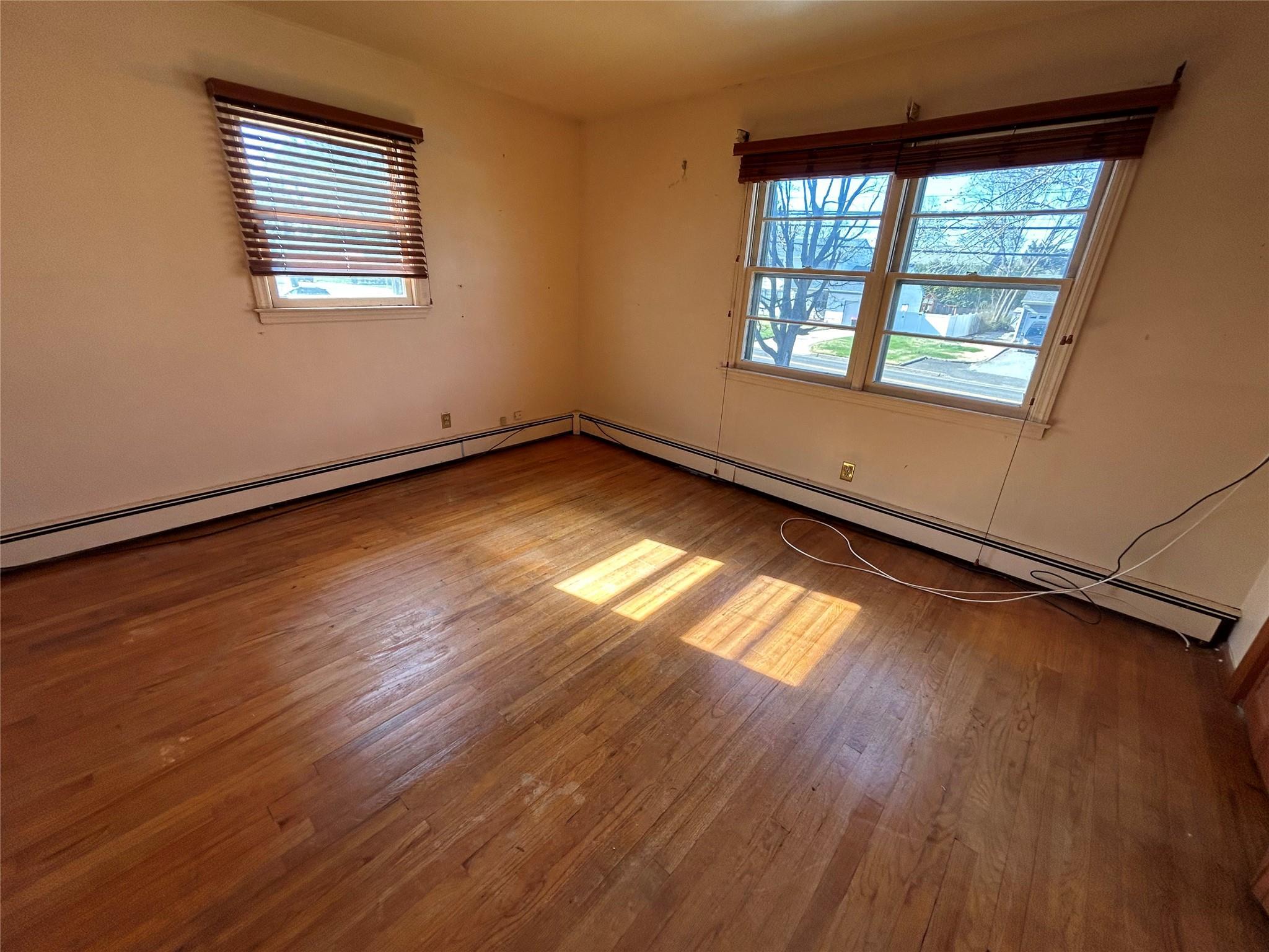 Single Family Woodlawn  Suffolk County, NY 11780, MLS-844936-10