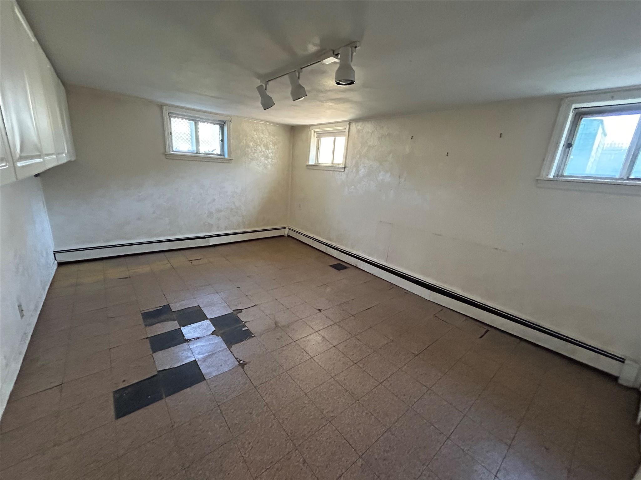 Single Family Woodlawn  Suffolk County, NY 11780, MLS-844936-7