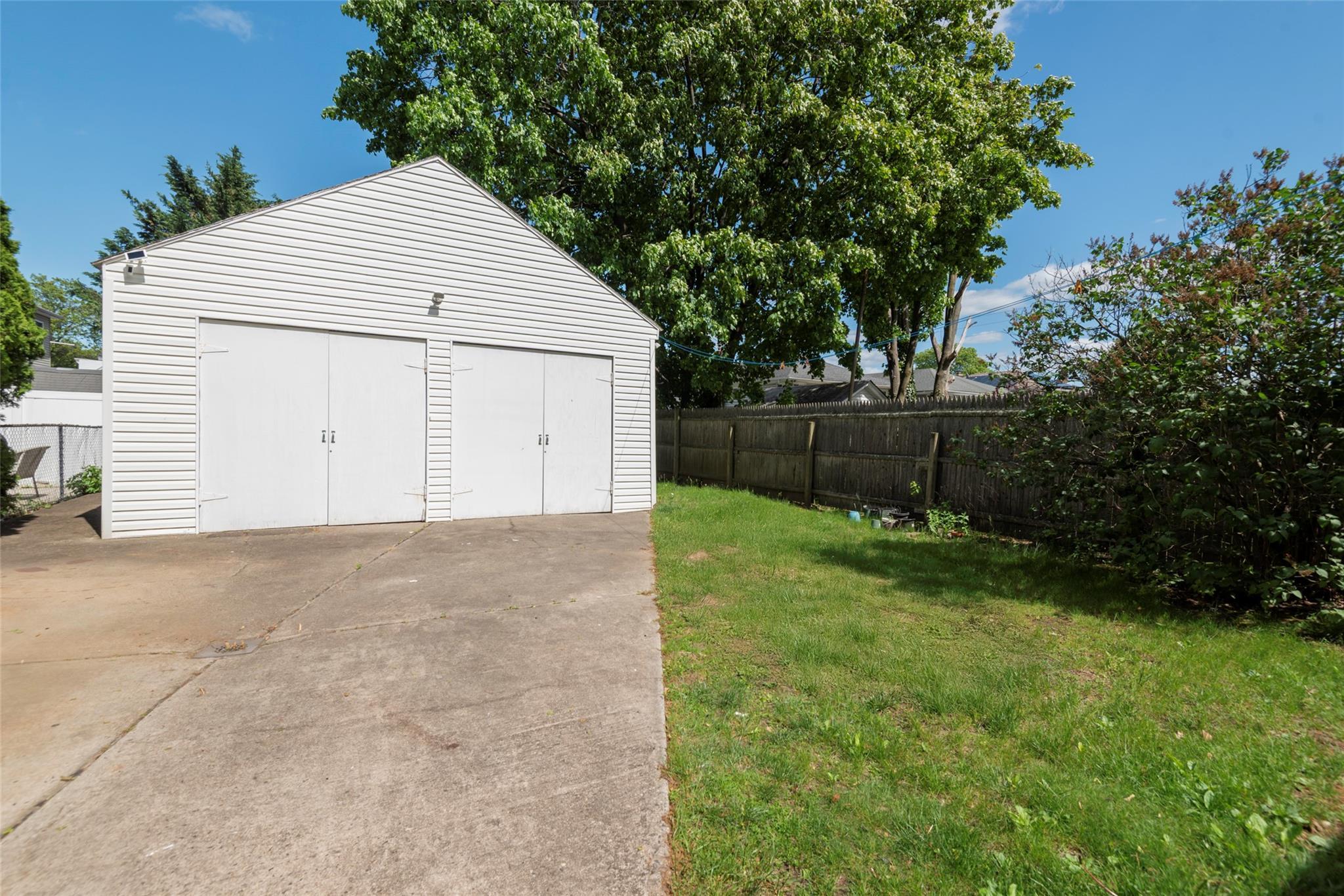 Single Family S.10  Nassau County, NY 11040, MLS-844950-32